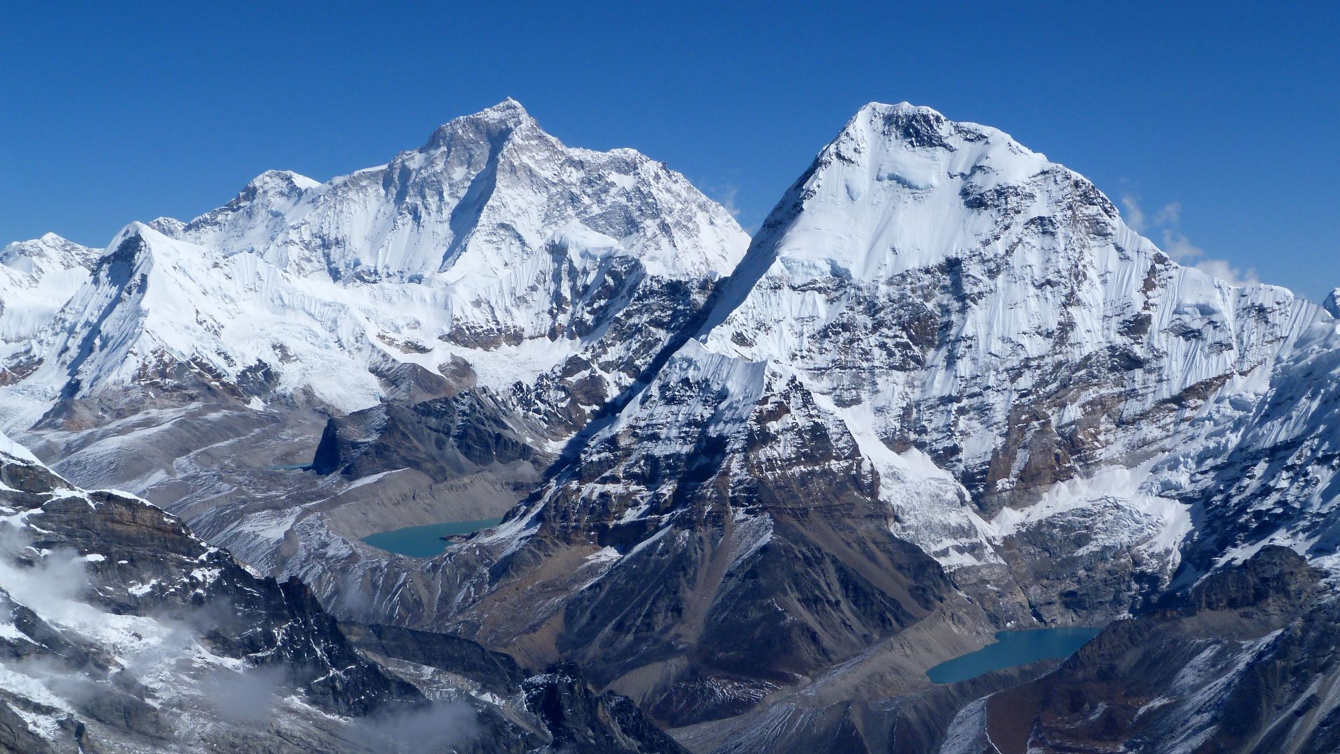 File:Makalu and Chamlang.jpg