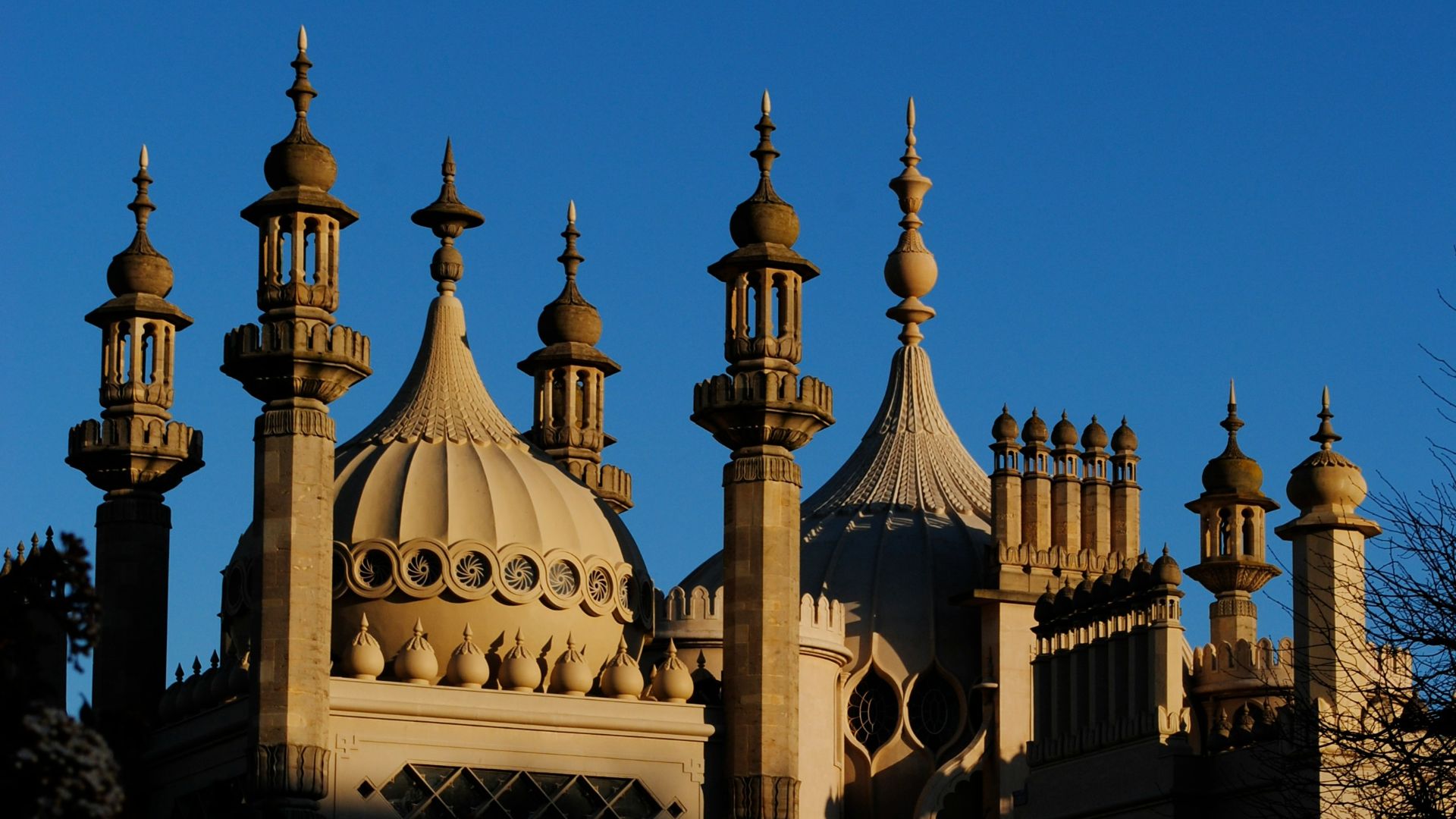 a view of a building with a sky in the background