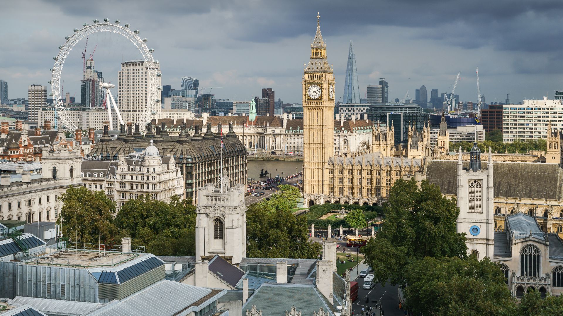 File:Palace of Westminster from the dome on Methodist Central Hall.jpg
