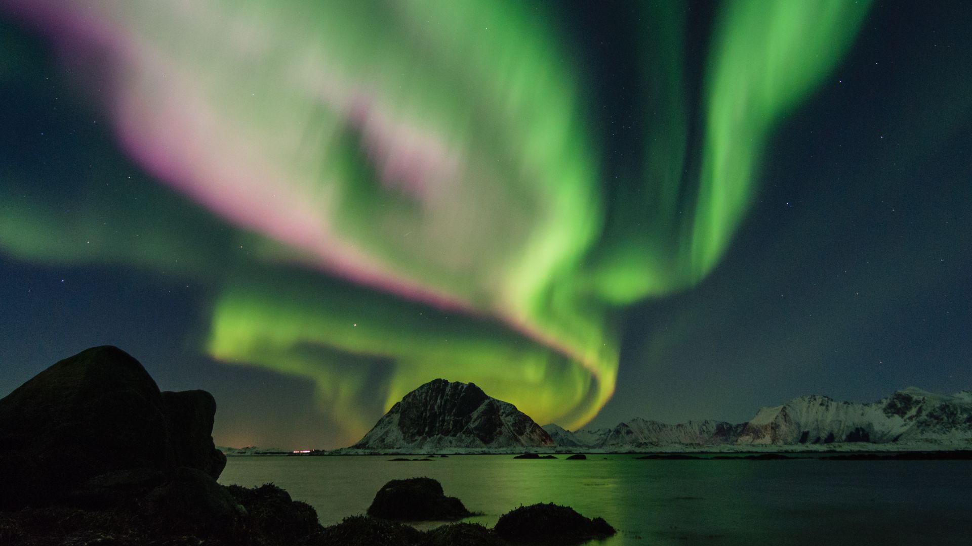 File:Lofoten, Norway (Unsplash).jpg