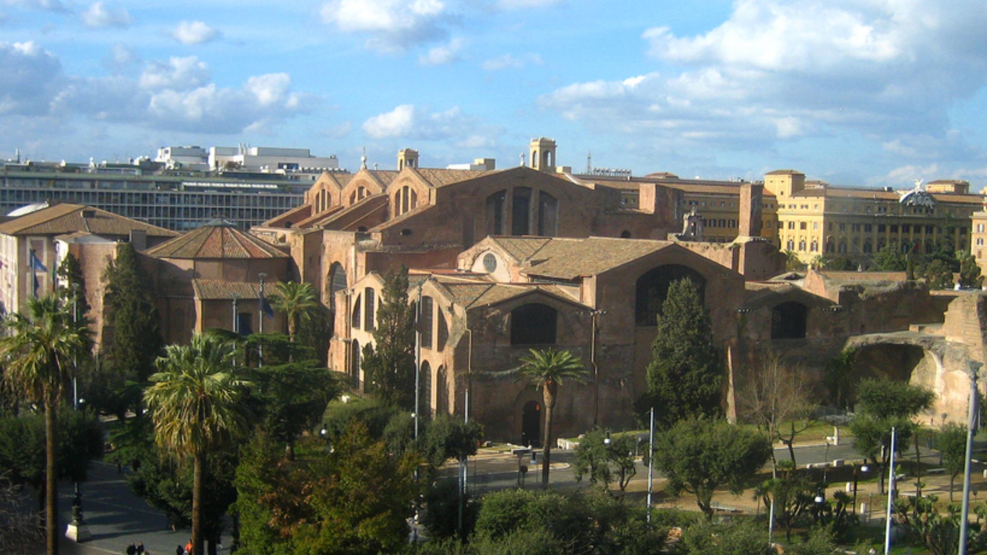 File:Baths of Diocletian-Antmoose2.jpg