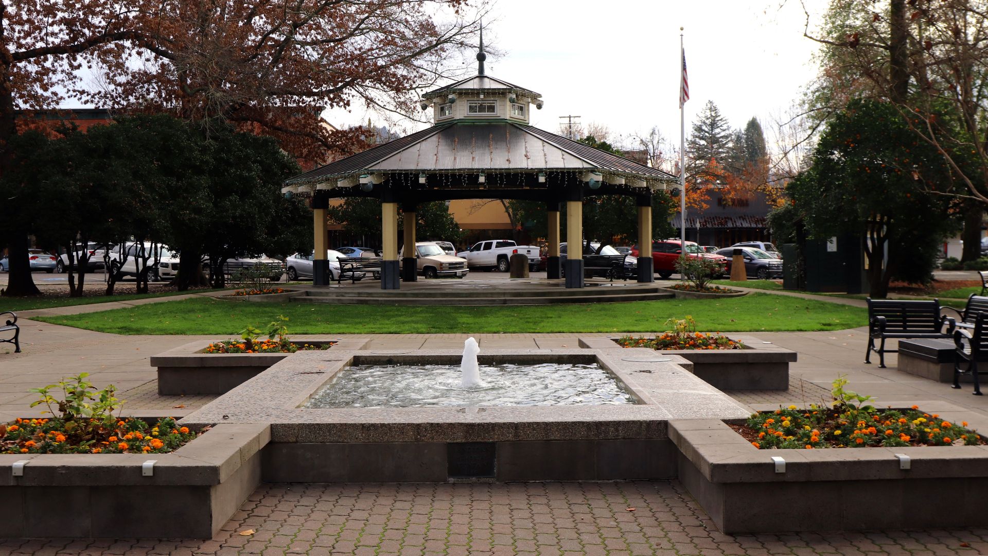 File:Healdsburg, California - 51072887797.jpg