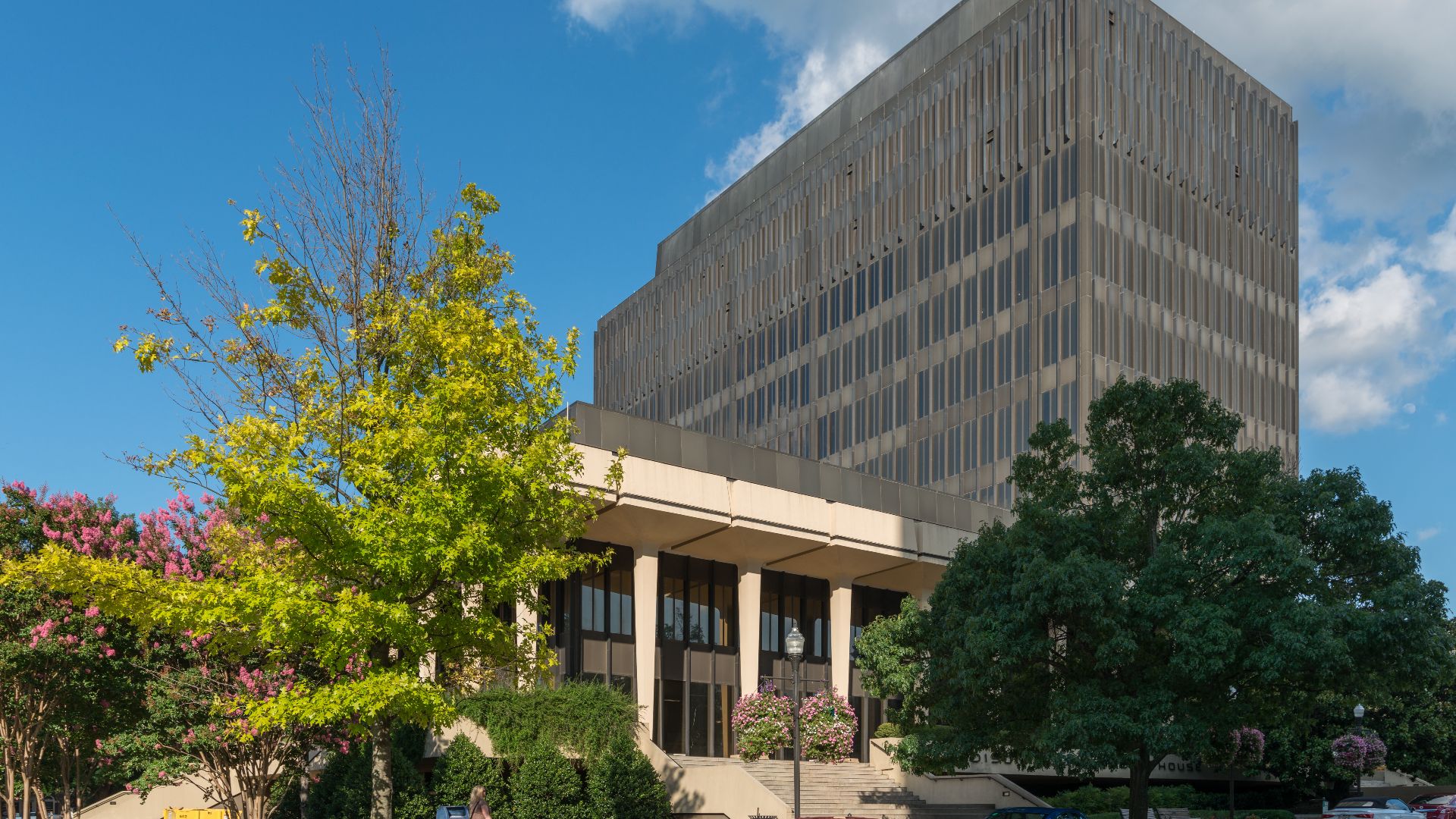 File:Madison County Courthouse, Huntsville AL, West view 20160715 1.jpg