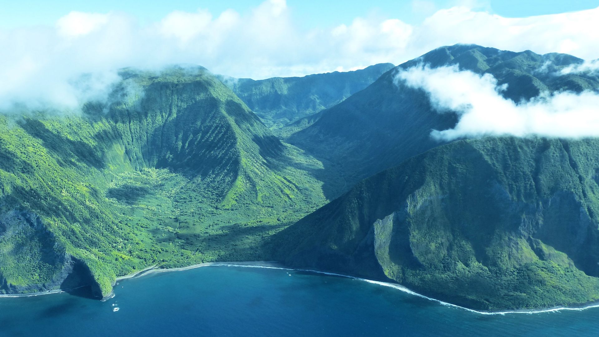 File:Molokai Valleys Alden Cornell Molokai Hawaii (83675377).jpeg