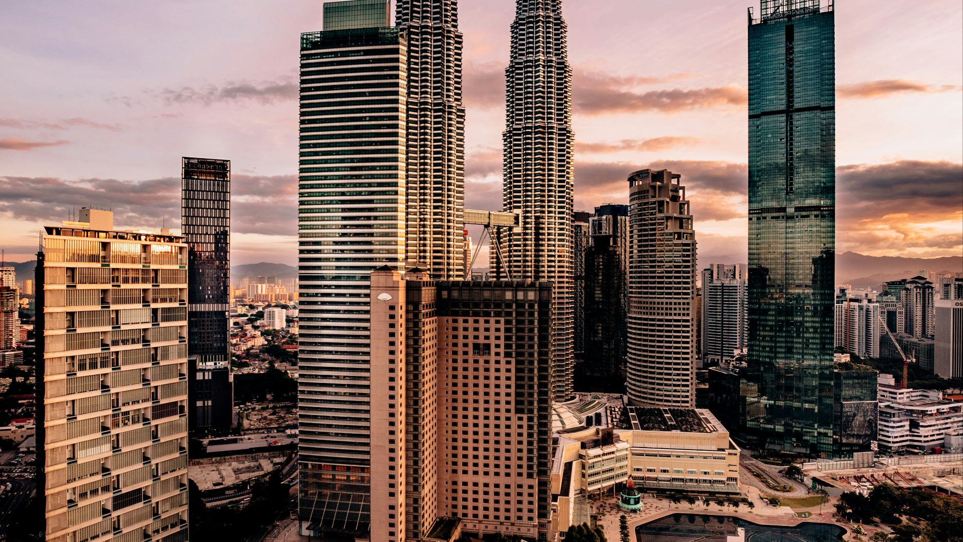 aerial photography of buildings