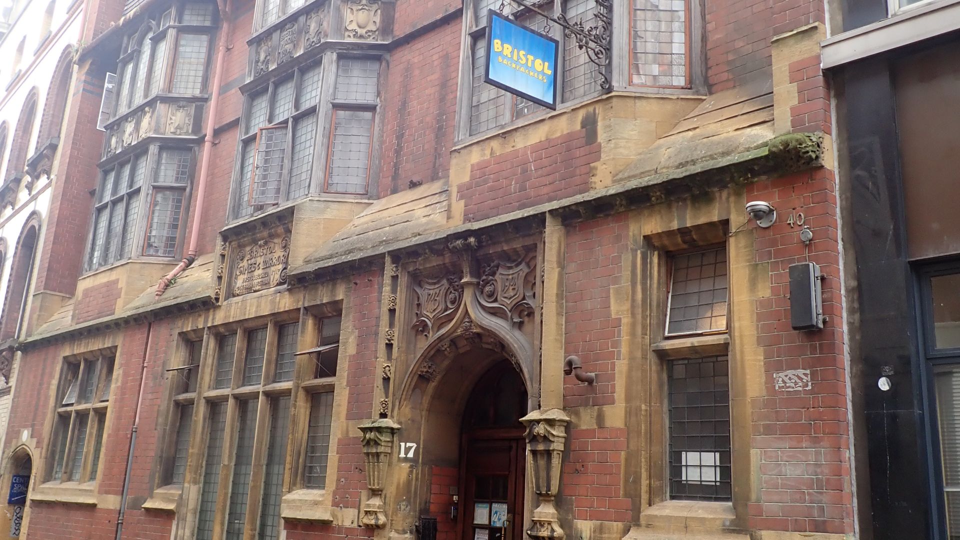 File:Bristol Backpackers hostel - geograph.org.uk - 7430778.jpg