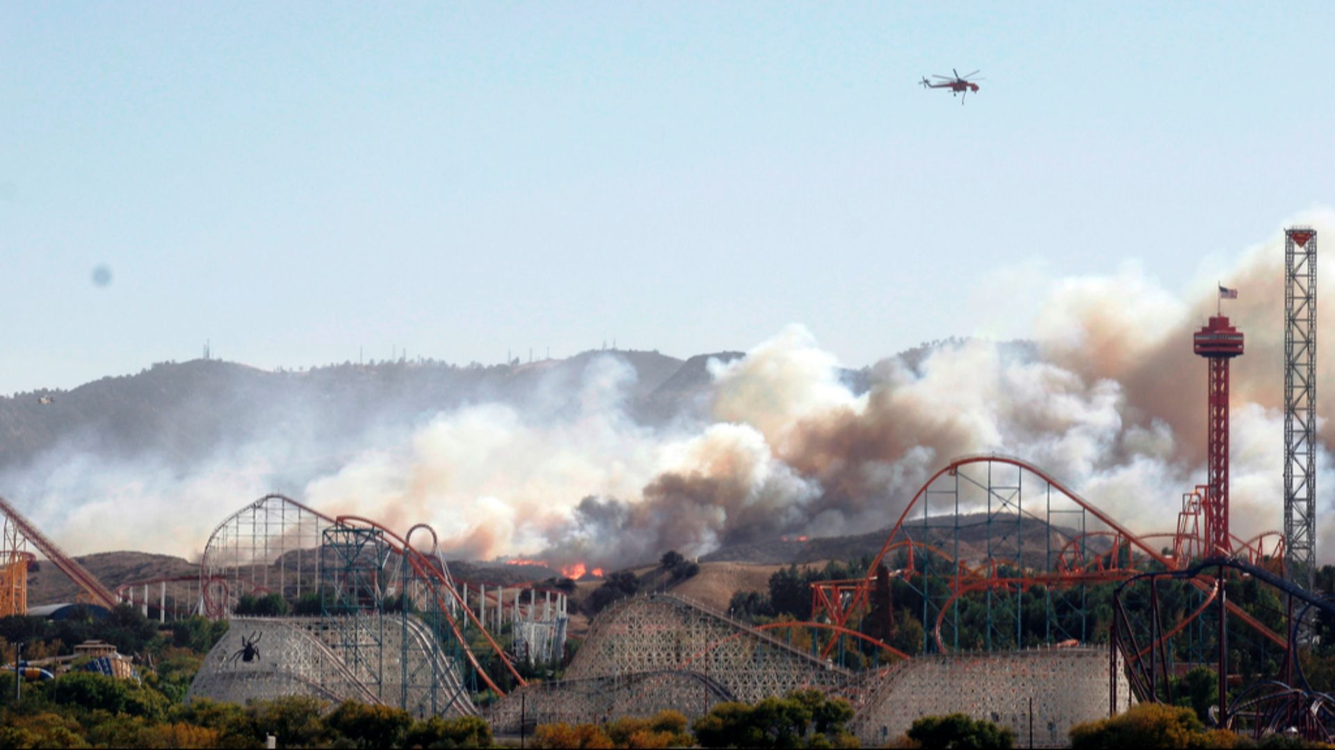 File:Six Flags Magic Mountain Wildfire October 2007.jpg