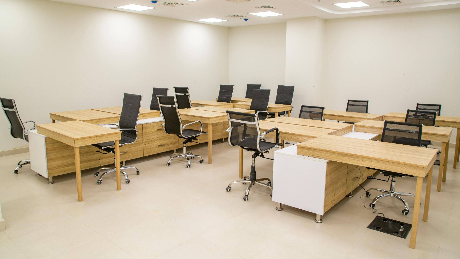 contact me +923323219715