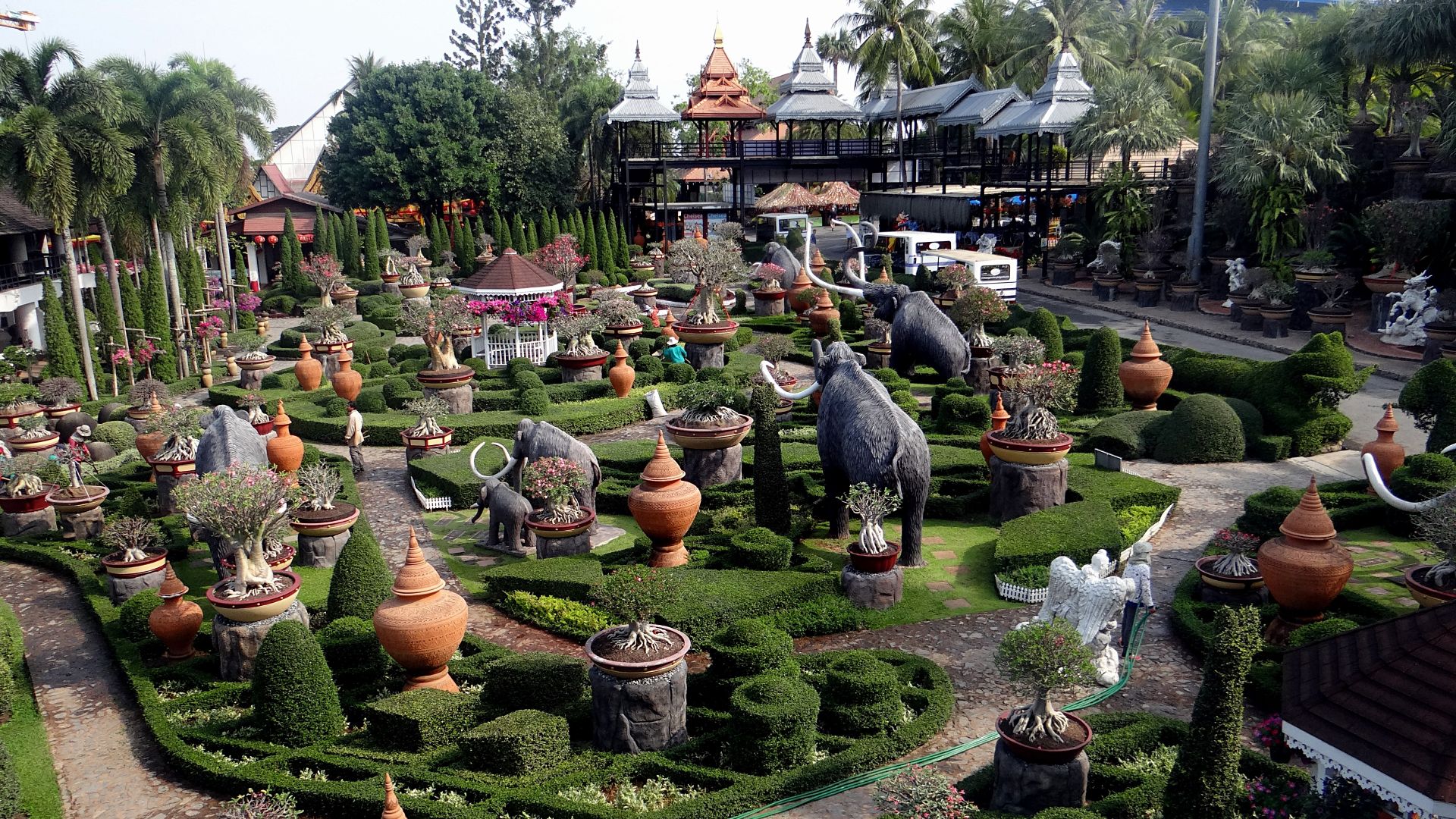 File:Nong Nooch-05.JPG