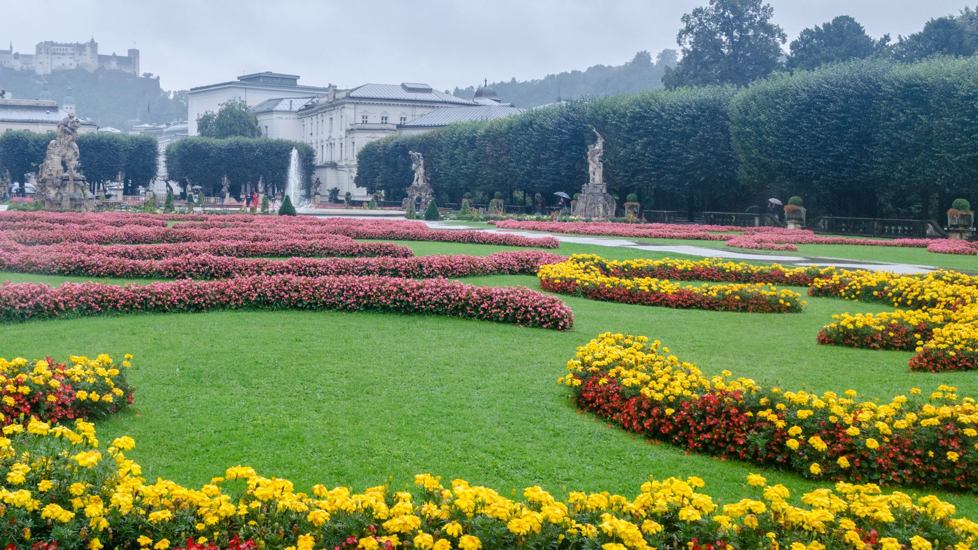 File:Mirabell Gardens, Salzburg, september 2014 - panoramio.jpg