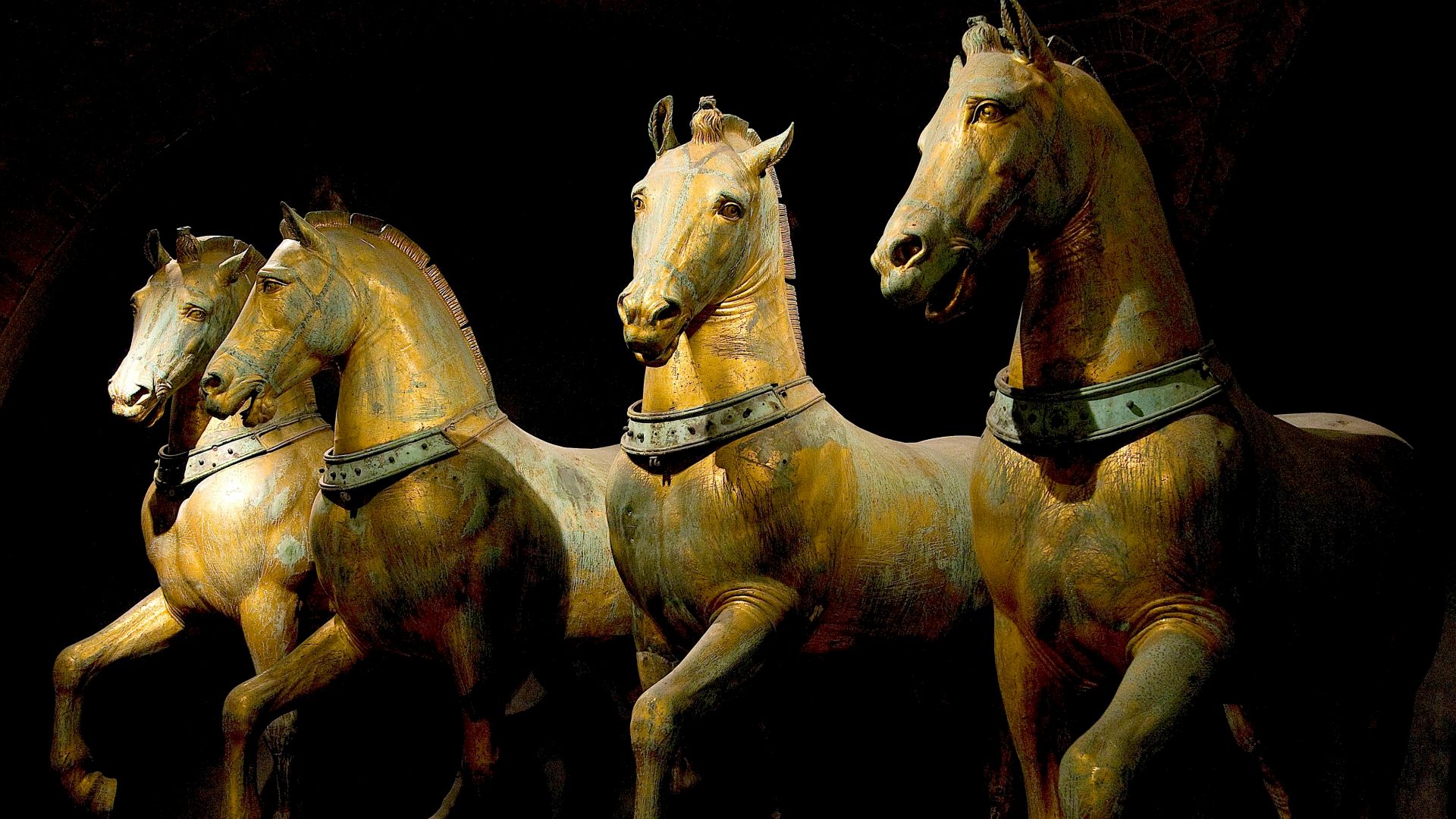 File:Horses of Basilica San Marco bright.jpg