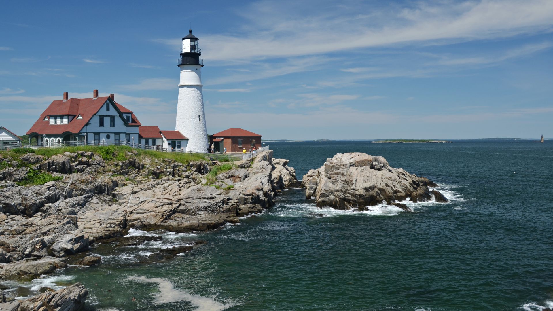 File:Portland Head Lighthouse Ocean Horizontal.JPG
