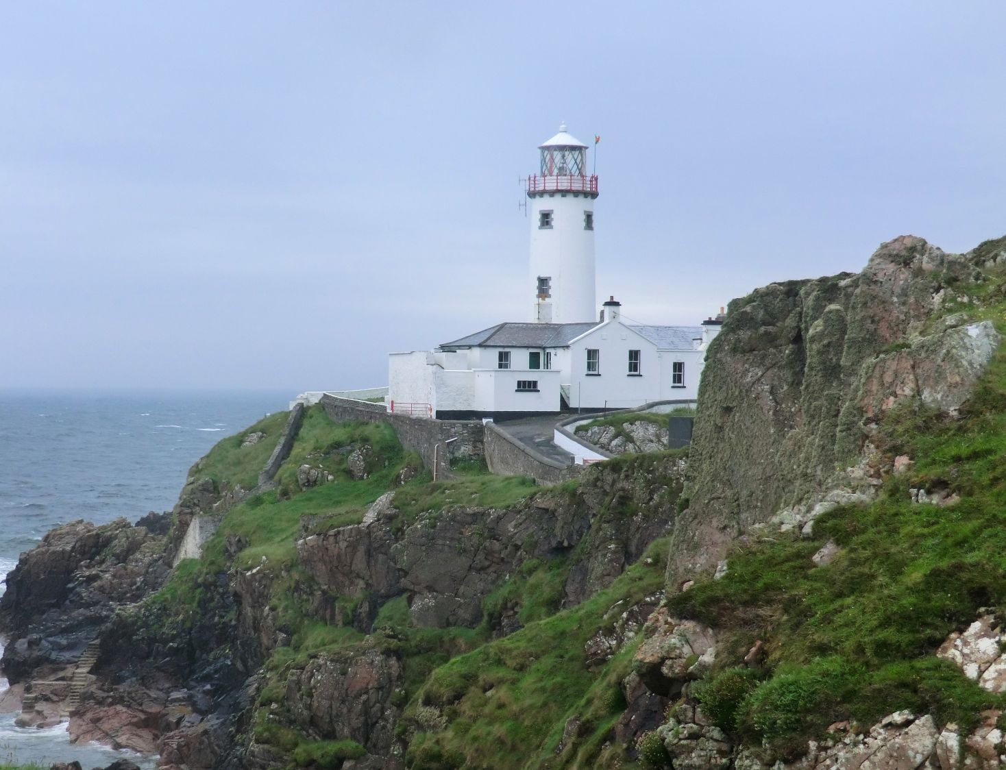 Follow The Light: 20 Stunning Lighthouses Around The World - RoughMaps