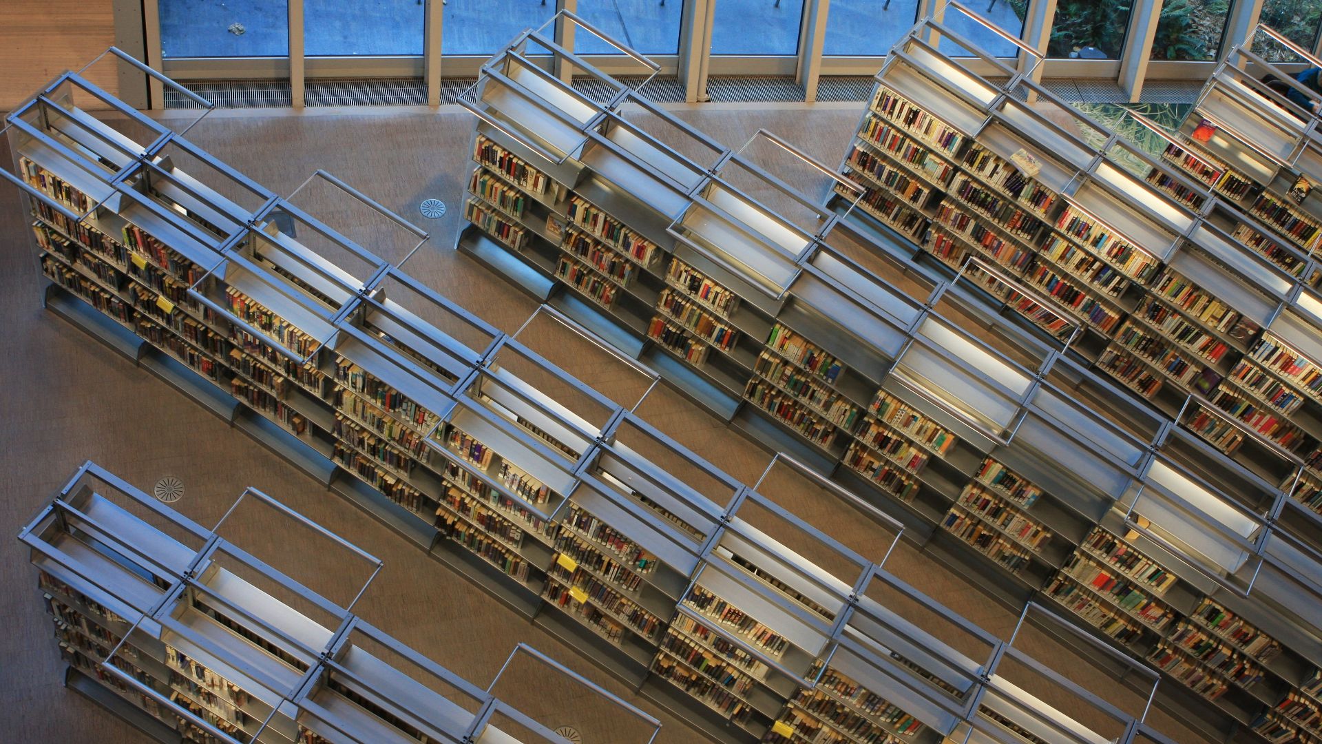 File:Bookshelves - Seattle Central Library - Flickr - brewbooks.jpg