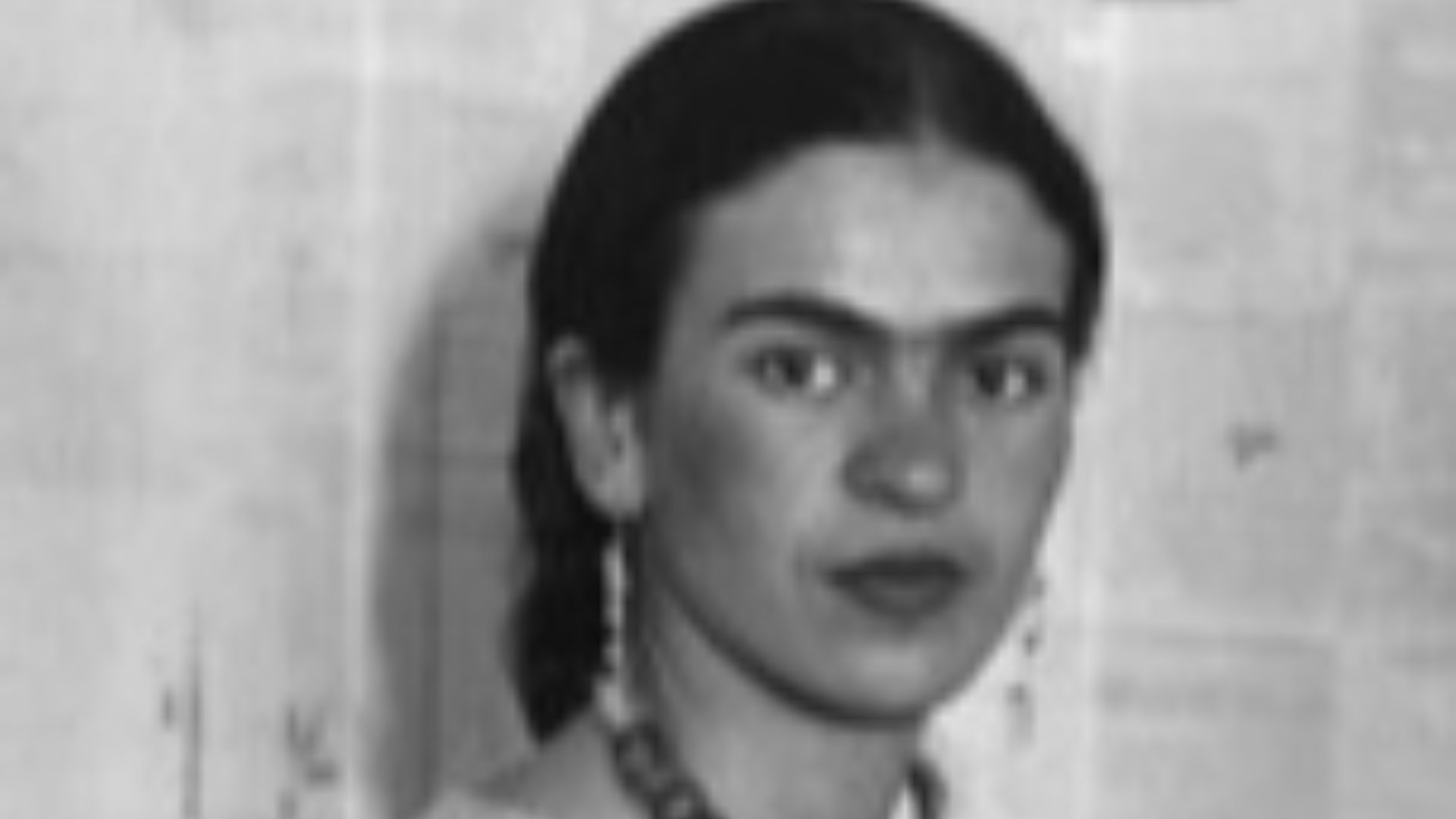 File:Frida Kahlo (1).jpg
