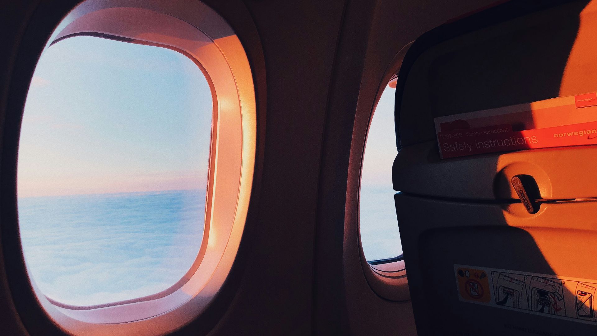 airplane window during daytime