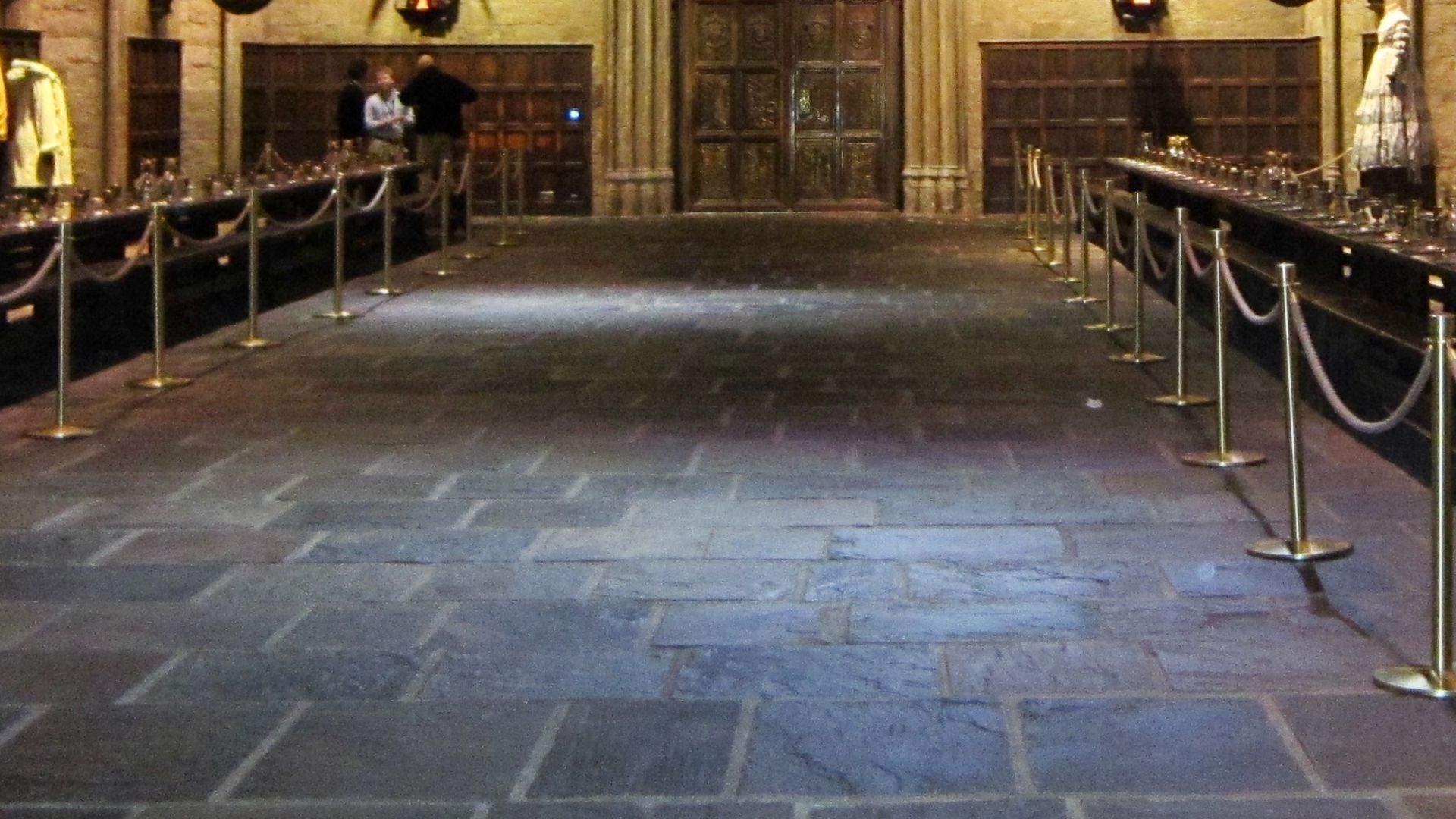 File:Hogwart‘s Great Hall, Warner Bros Harry Potter Studio, London 10.jpg