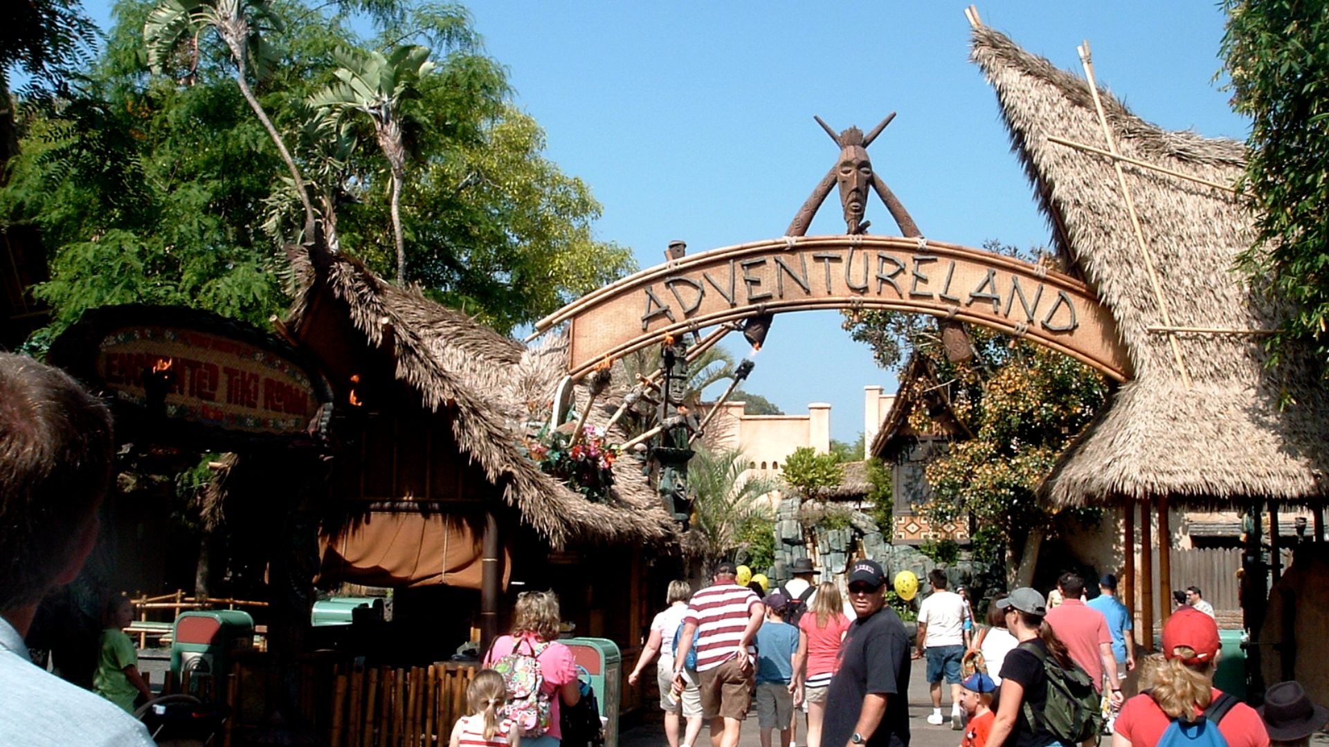File:Adventureland Entrance.JPG