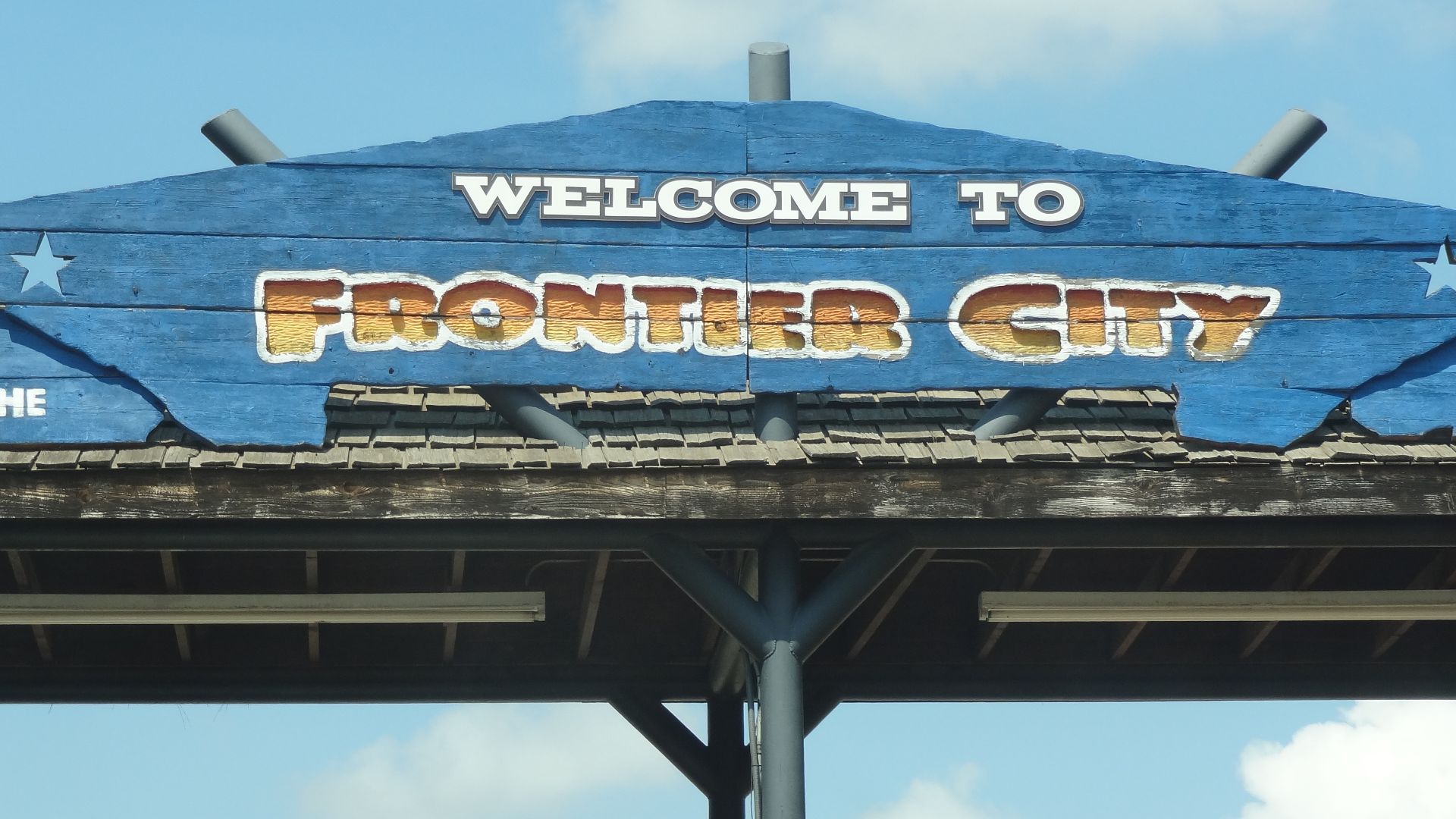 File:Frontier City Sign.jpg