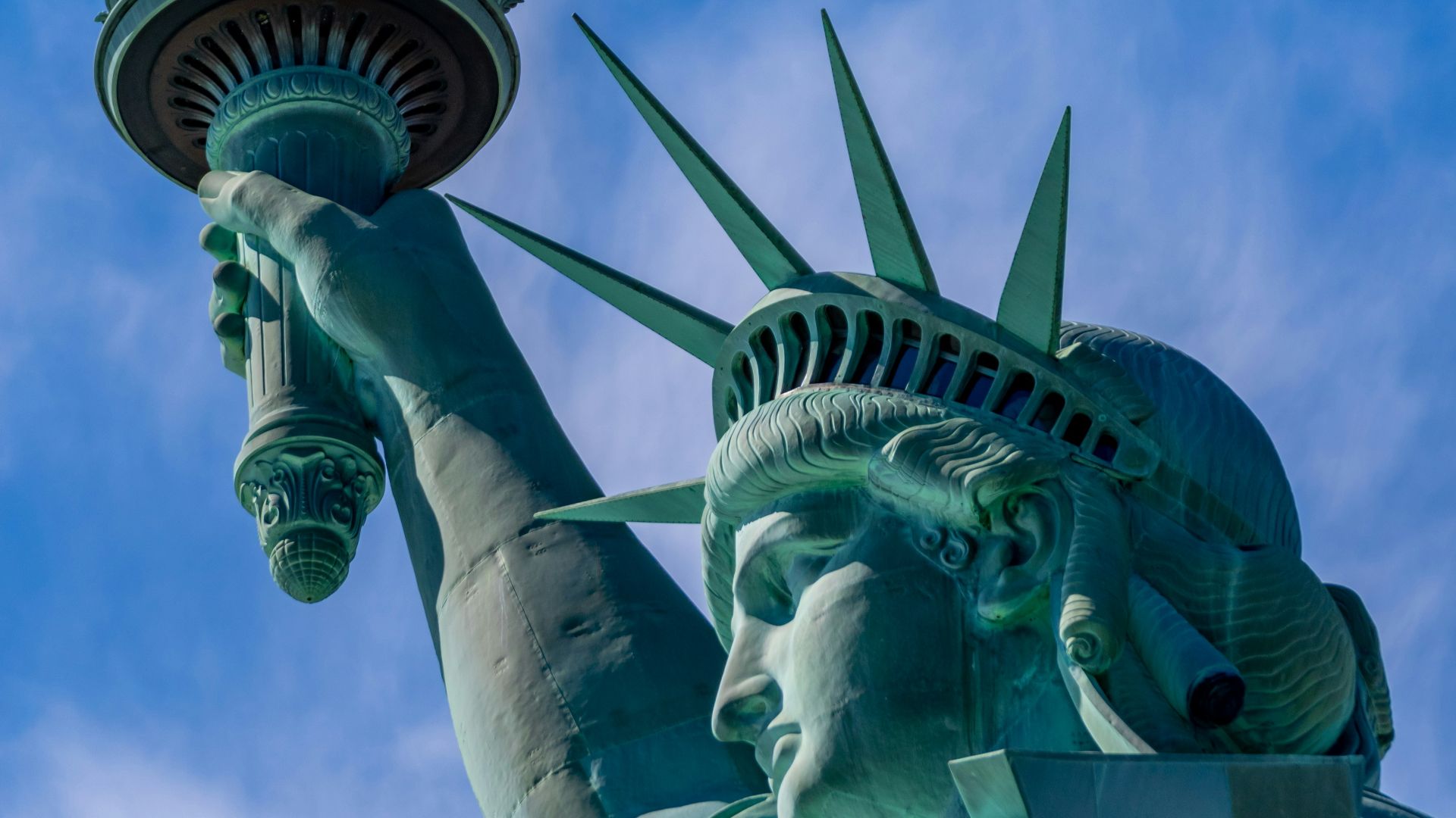 Statue of Liberty during daytime close-up photography