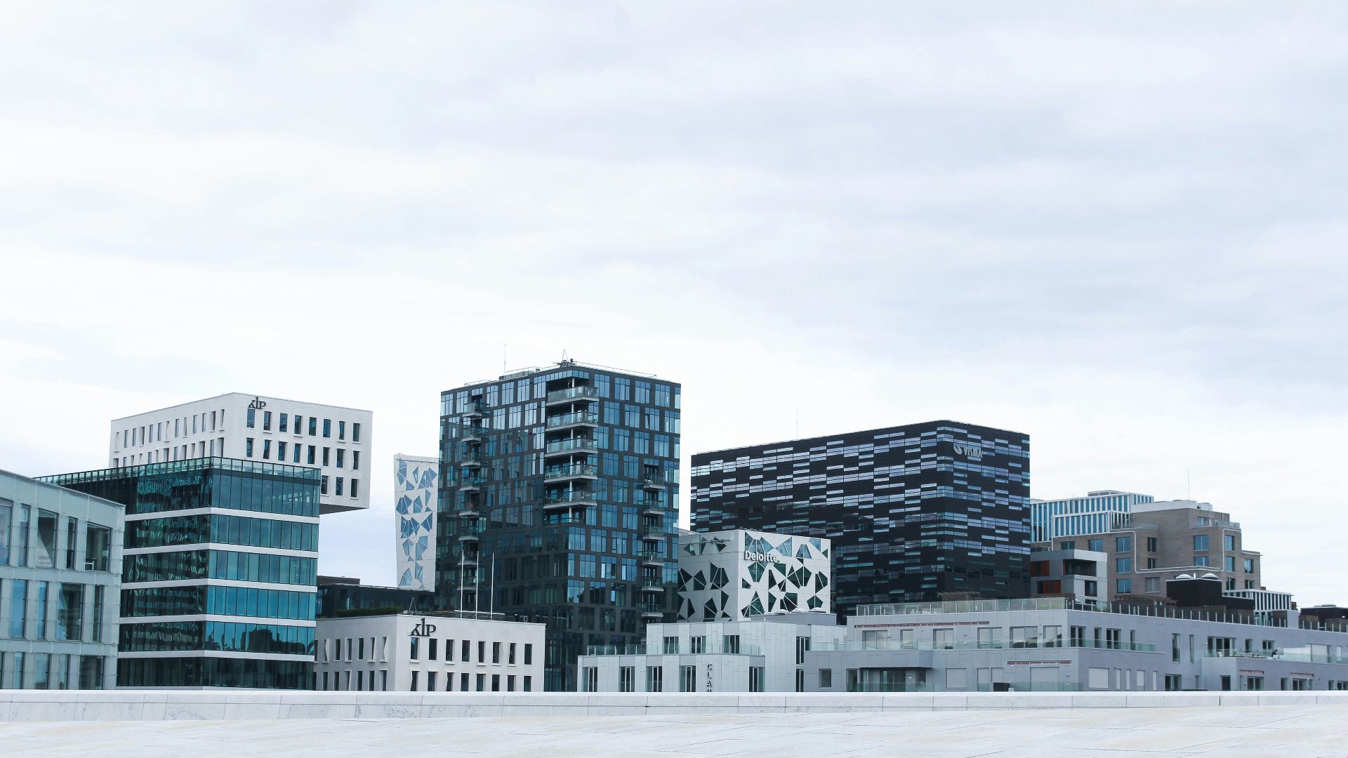 city high-rise buildings view during daytime