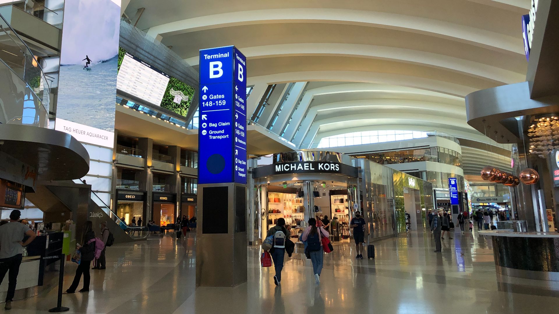 File:2021-10-05 15 39 19 Internal view of Los Angeles International Airport in Los Angeles, Los Angeles County, California.jpg