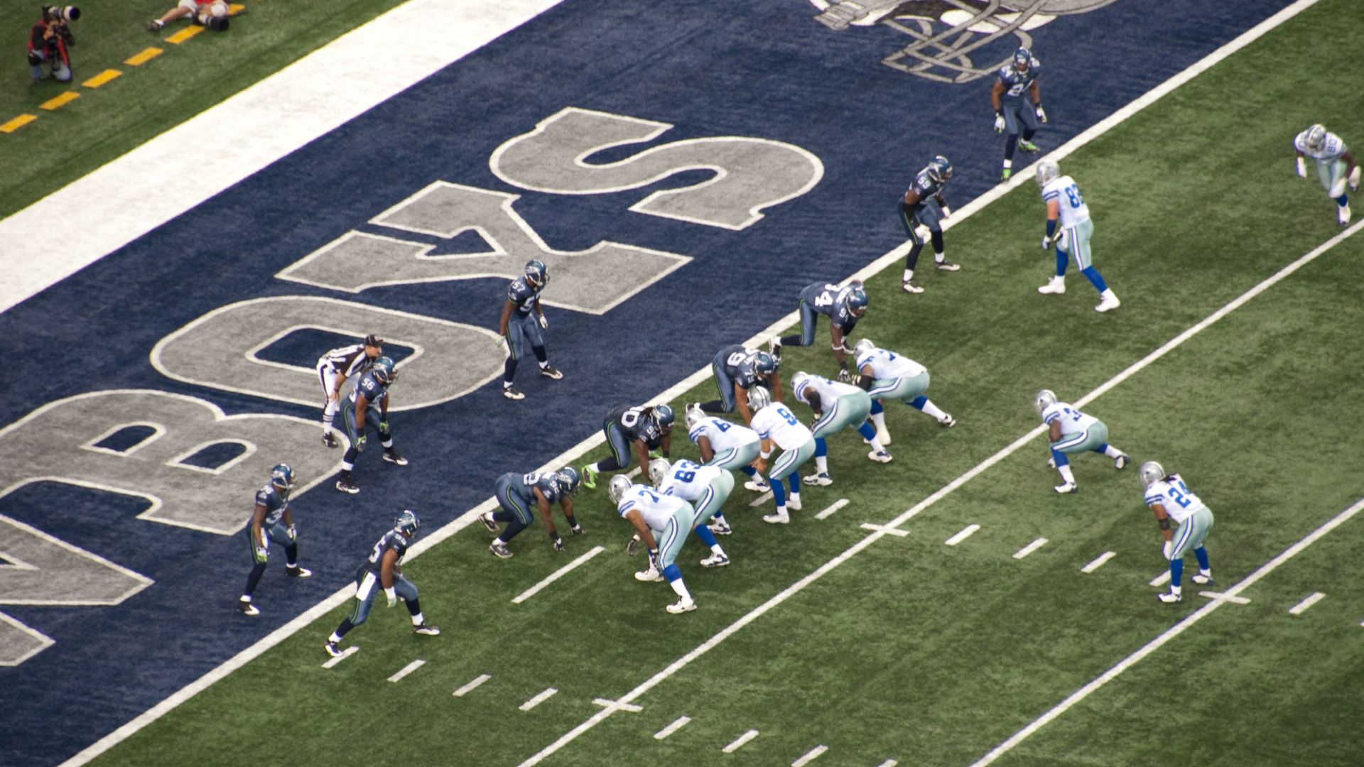 File:Dallas Cowboys in the red-zone.jpg