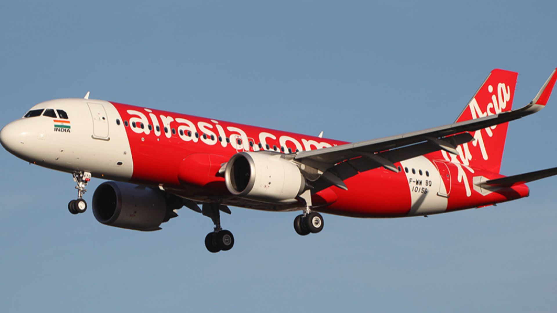 File:AirAsia India A320 Neo Aircraft.png