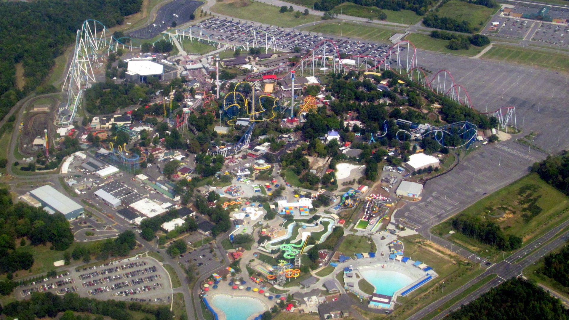 File:Carowinds aerial view, September 2017.JPG