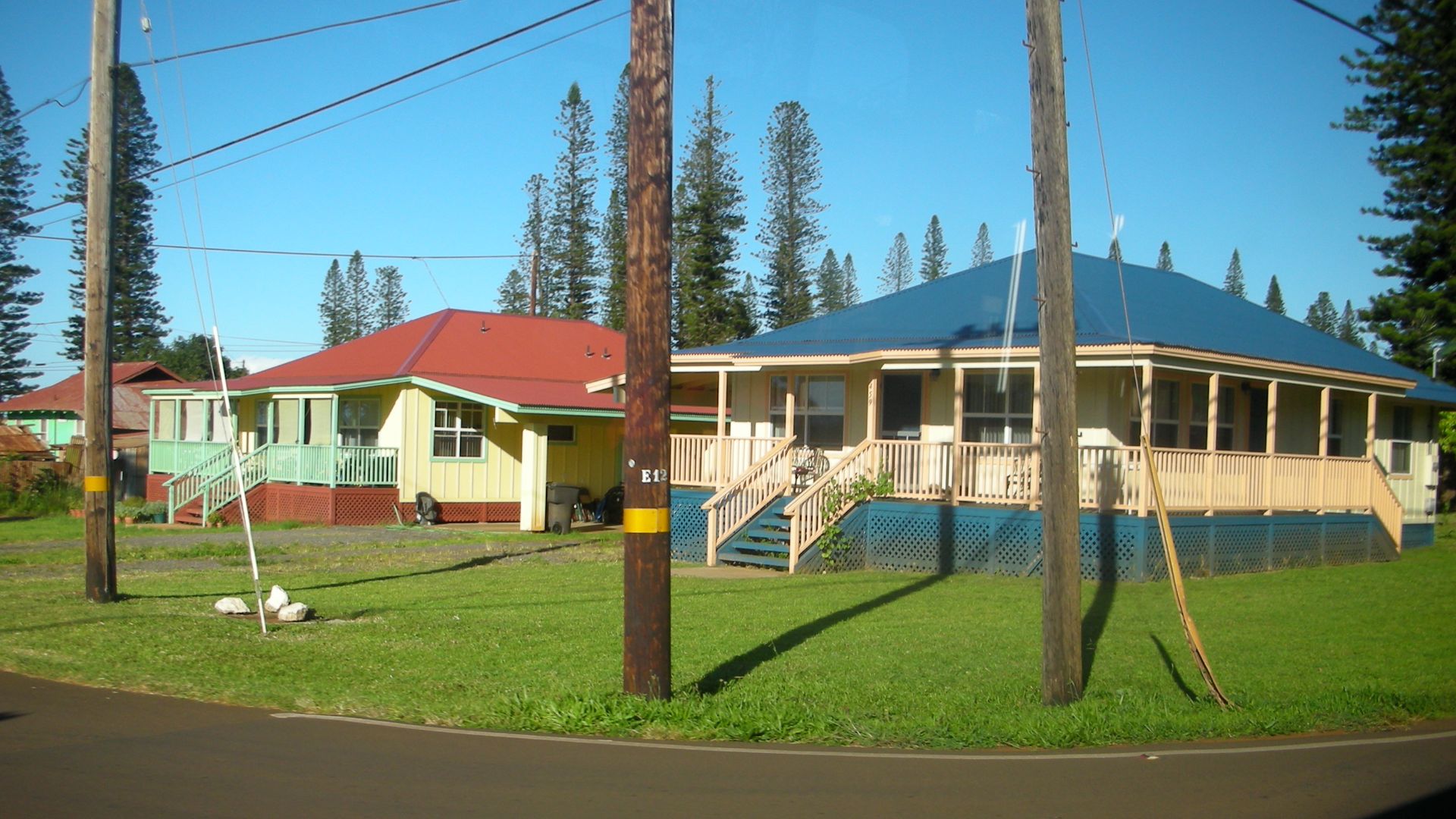 File:Lanai city houses.jpg