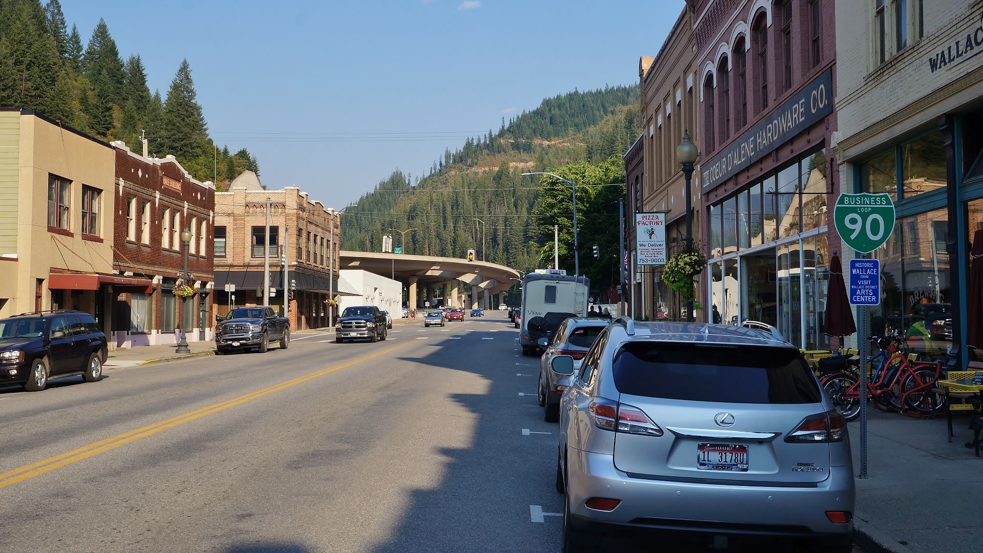File:I-90 Business Loop eastbound in downtown Wallace, ID.jpg