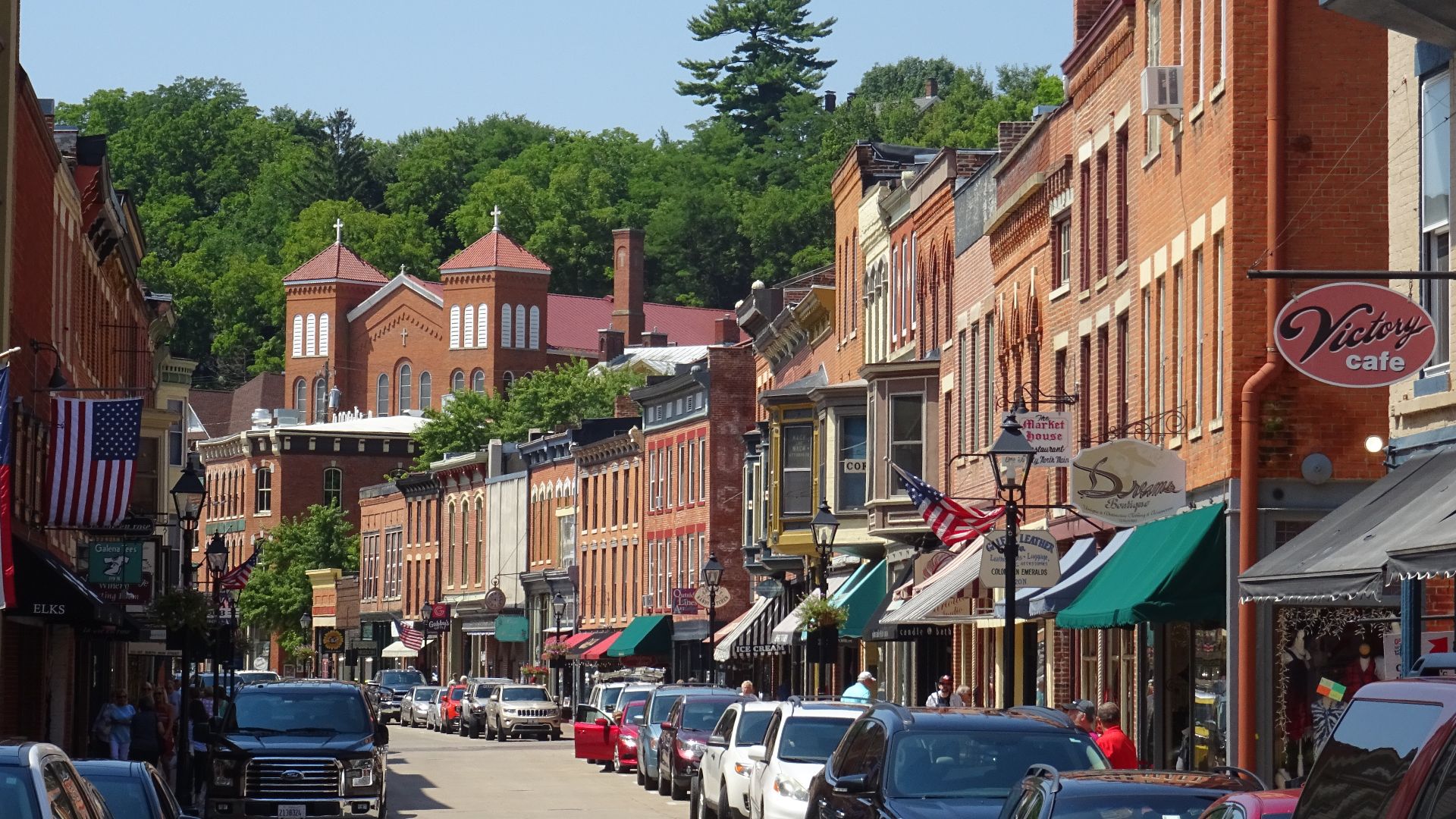 File:Main Street's westview of Galena Illinois.jpg