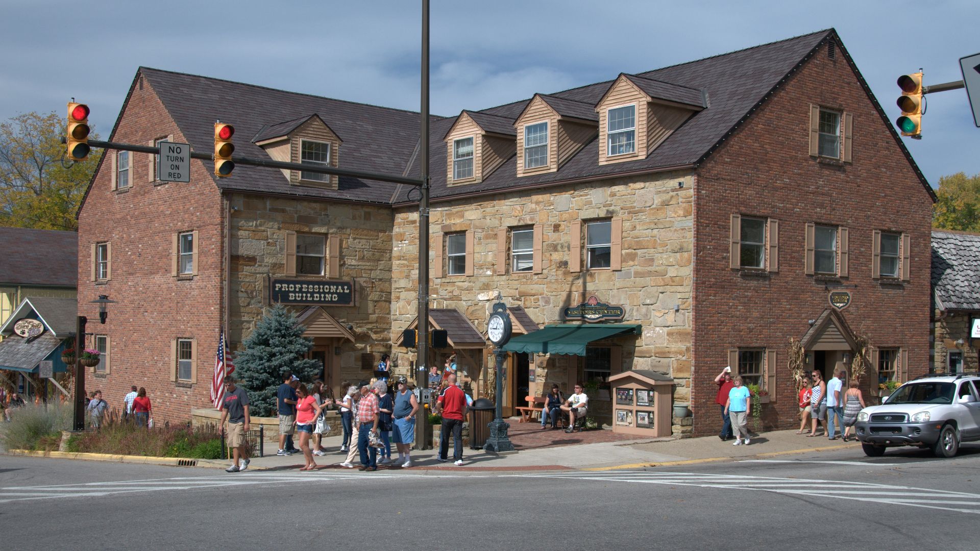 File:Nashville Indiana - Corner of Main street (6236000023).jpg