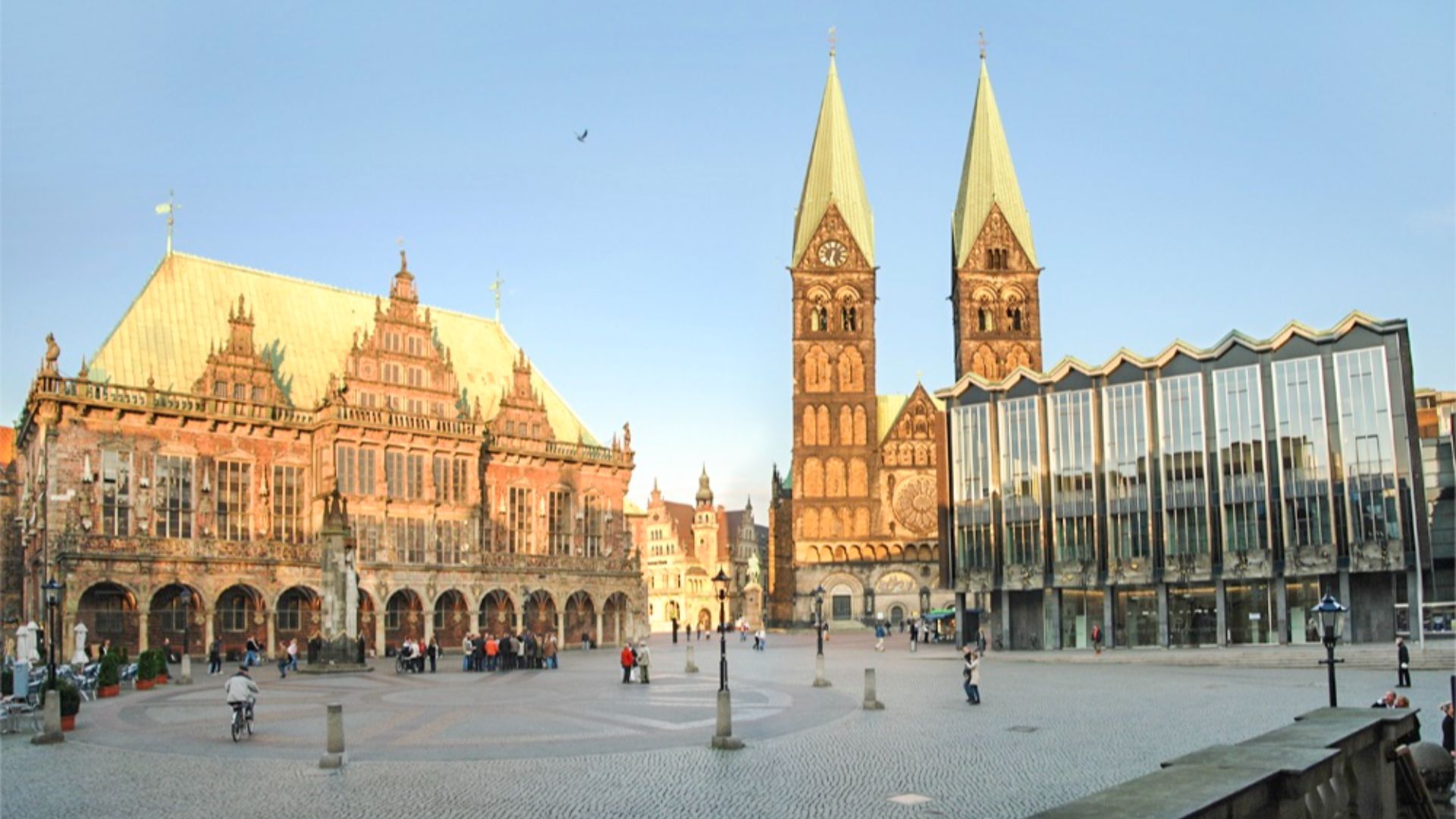 File:Bremen-rathaus-dom-buergerschaft.jpg