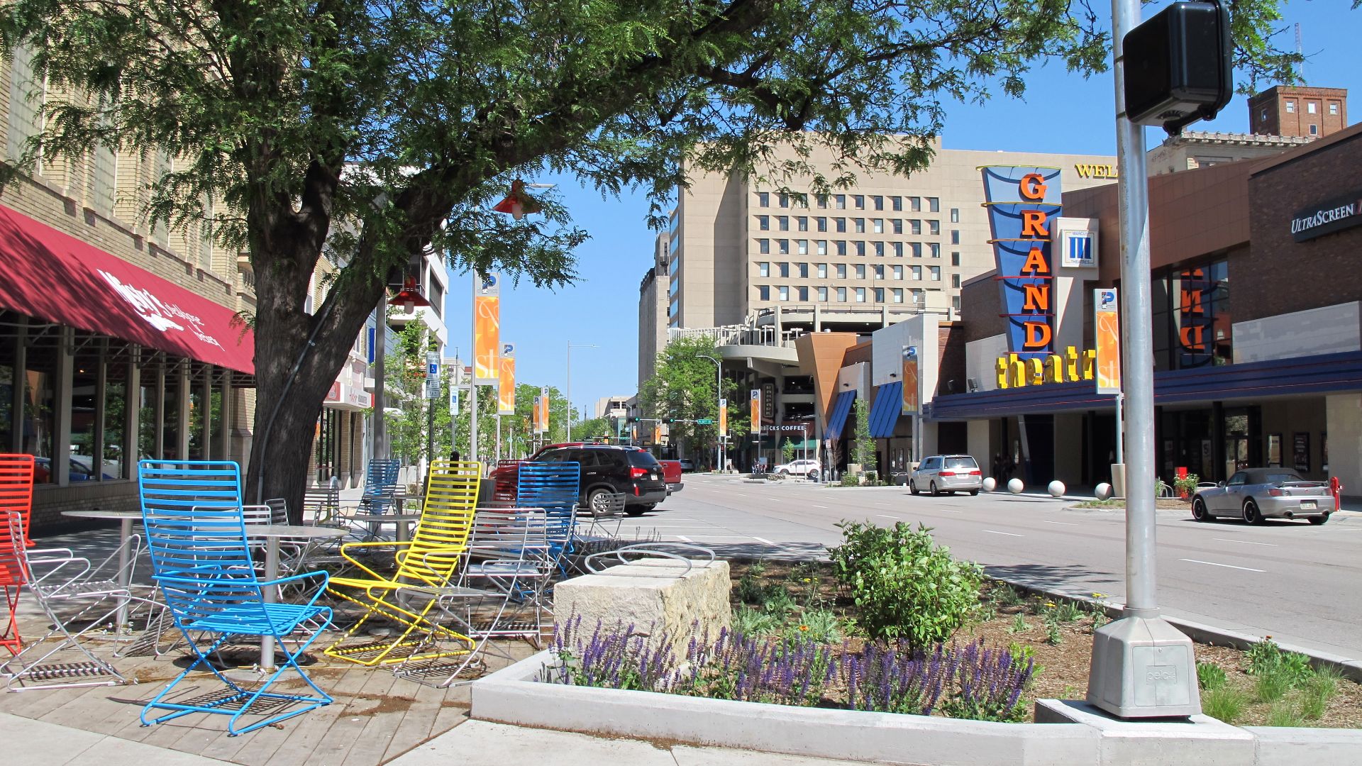 File:P Street District, Lincoln, Nebraska, USA.jpg