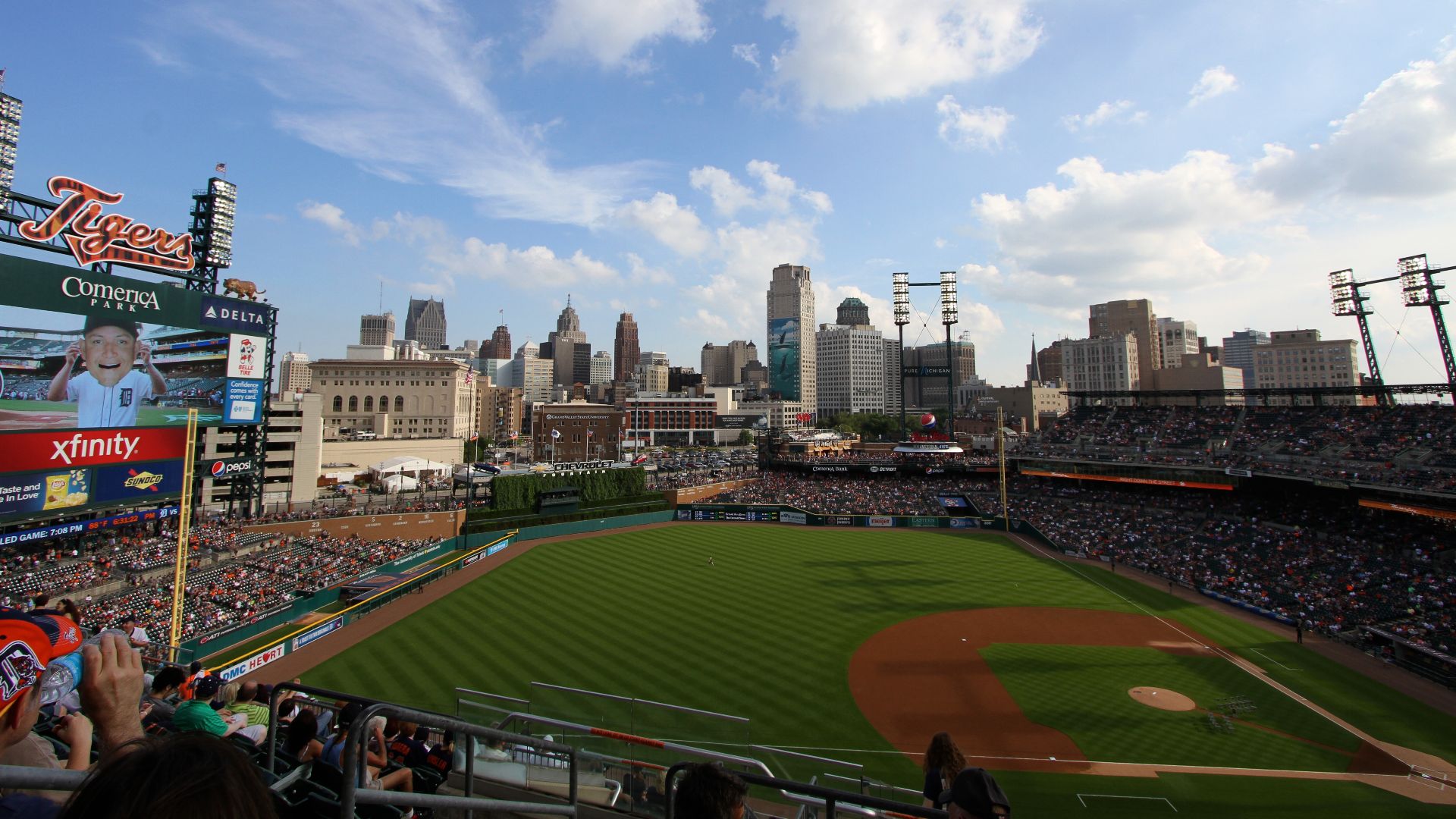 File:Comerica Park, Detroit Skyline.jpg