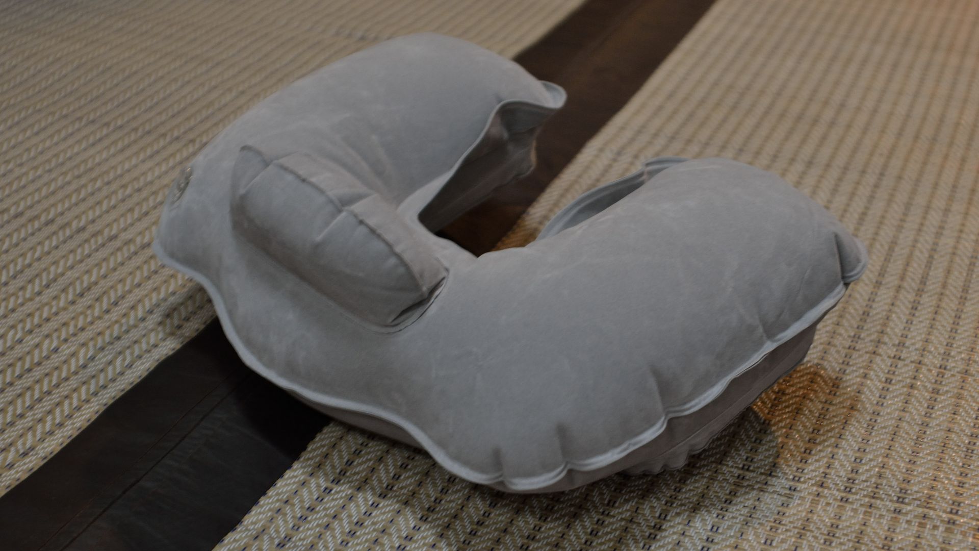 File:Travel Pillow.jpg