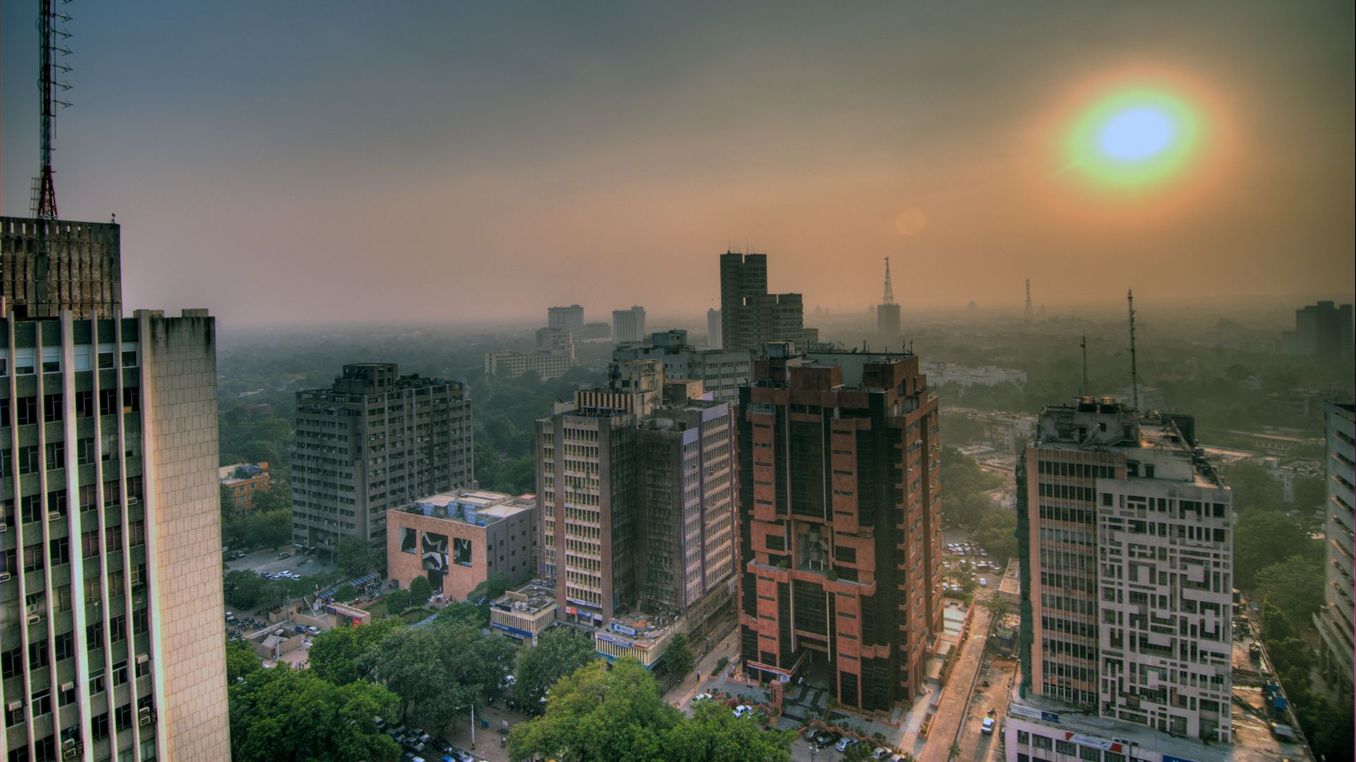 File:Smog in the skies of Delhi, India.jpg