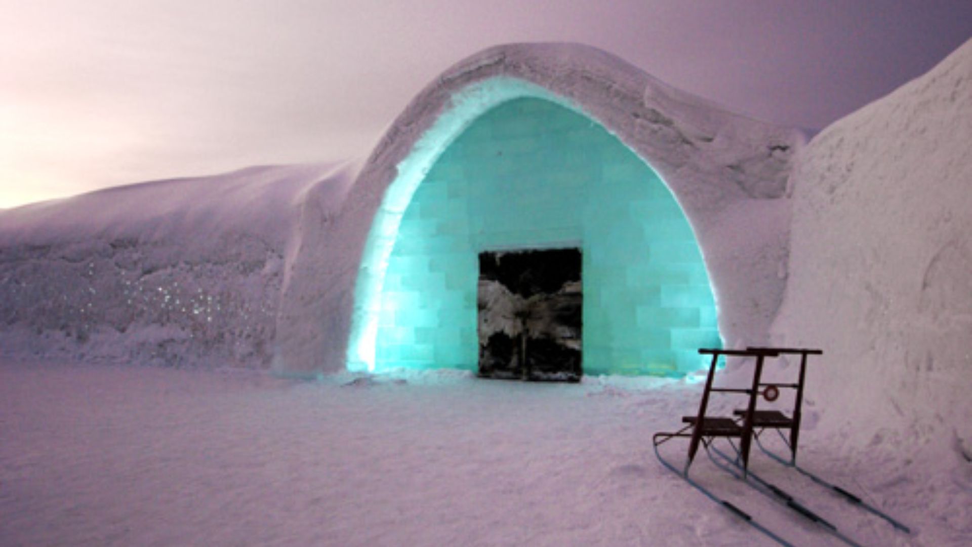 File:Icehotel entre ms.jpg