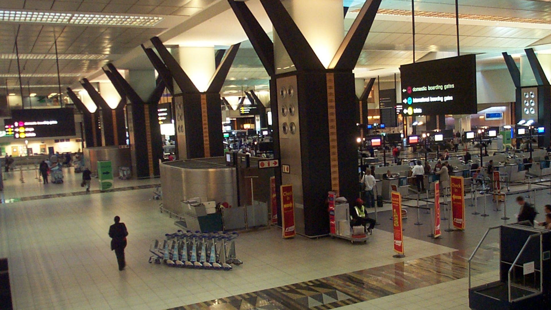 File:OR Tambo International Airport 2007.jpg