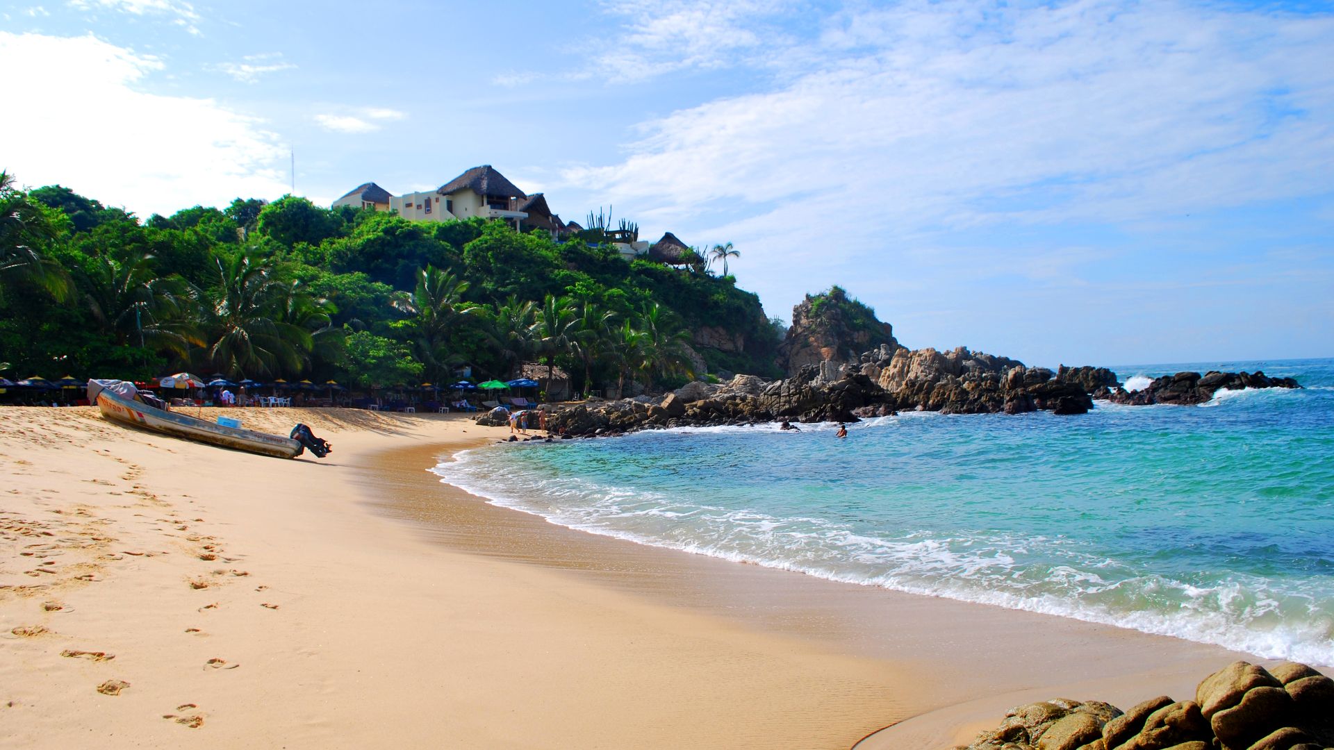 File:Playa Manzanillo Puerto Escondido 2.jpg