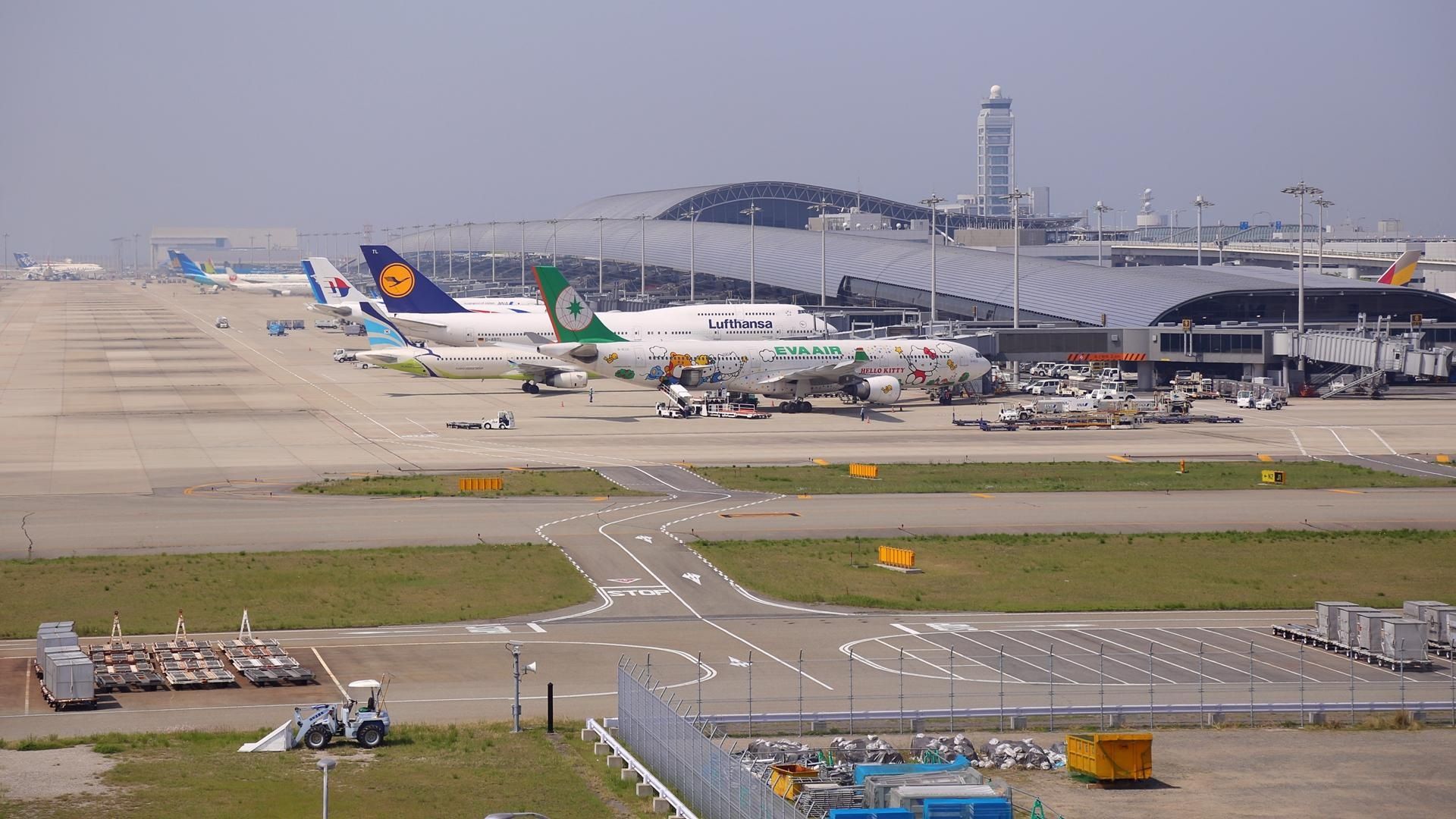 File:KIX airport.jpg