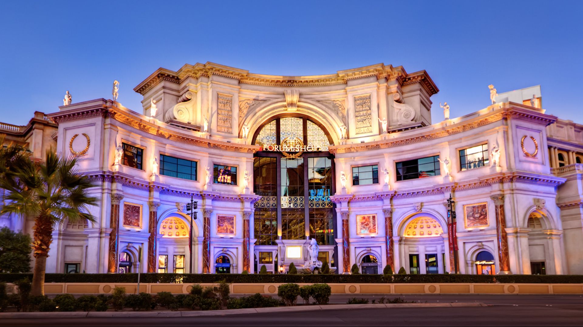 File:Caesars Palace, Las Vegas (5527011351).jpg