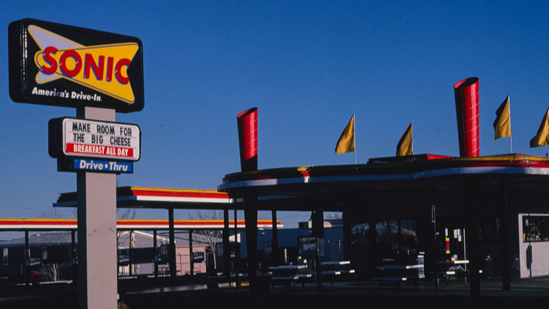 File:Sonic Drive-In Restaurant, Central Valley, Route 66, Albuquerque, New Mexico LOC 24895082348.jpg