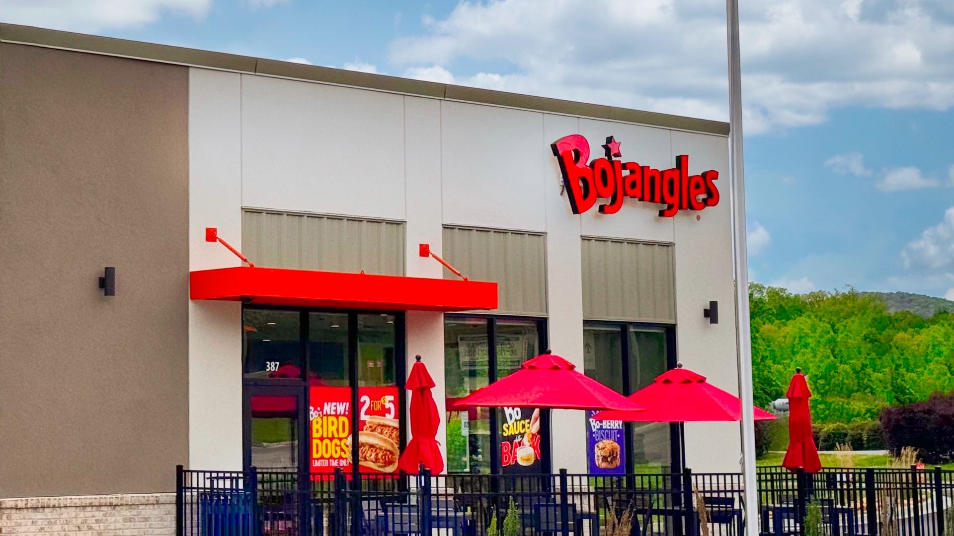 File:A Bojangles fast food restaurant in Hiawassee, Georgia, United States 01.jpg