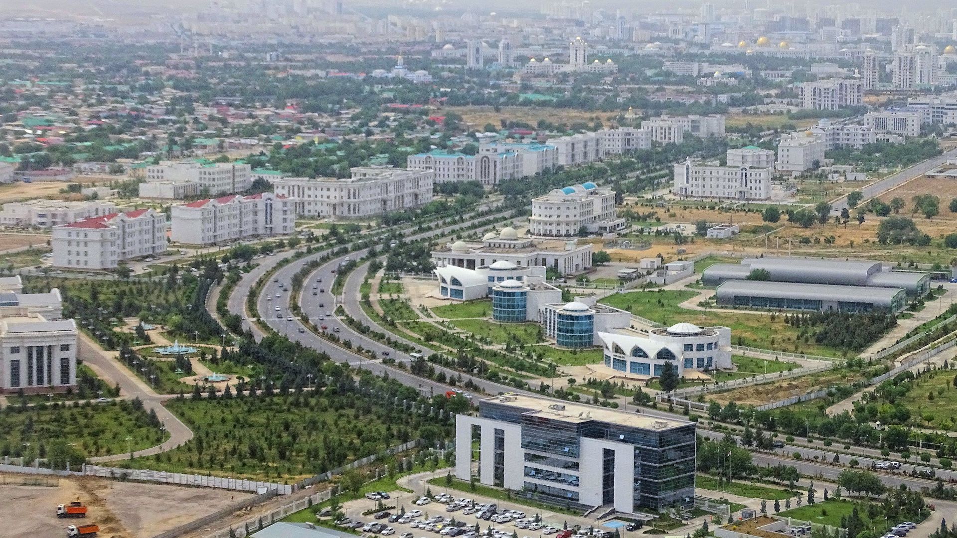 File:Neutrality-Road-Ashgabat-2015.JPG
