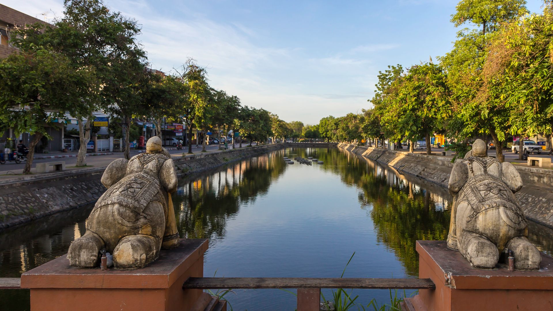 File:Chiang Mai - Chiang Mai Moat - 0006.jpg