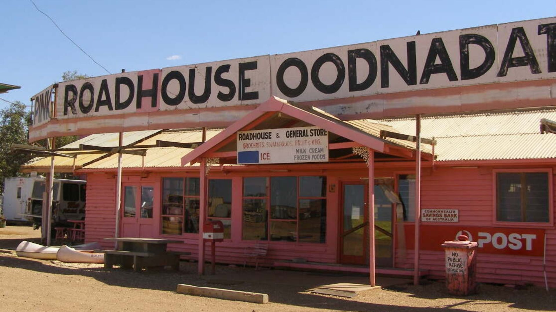 File:The-Pink-Roadhouse-Oodnadatta.JPG