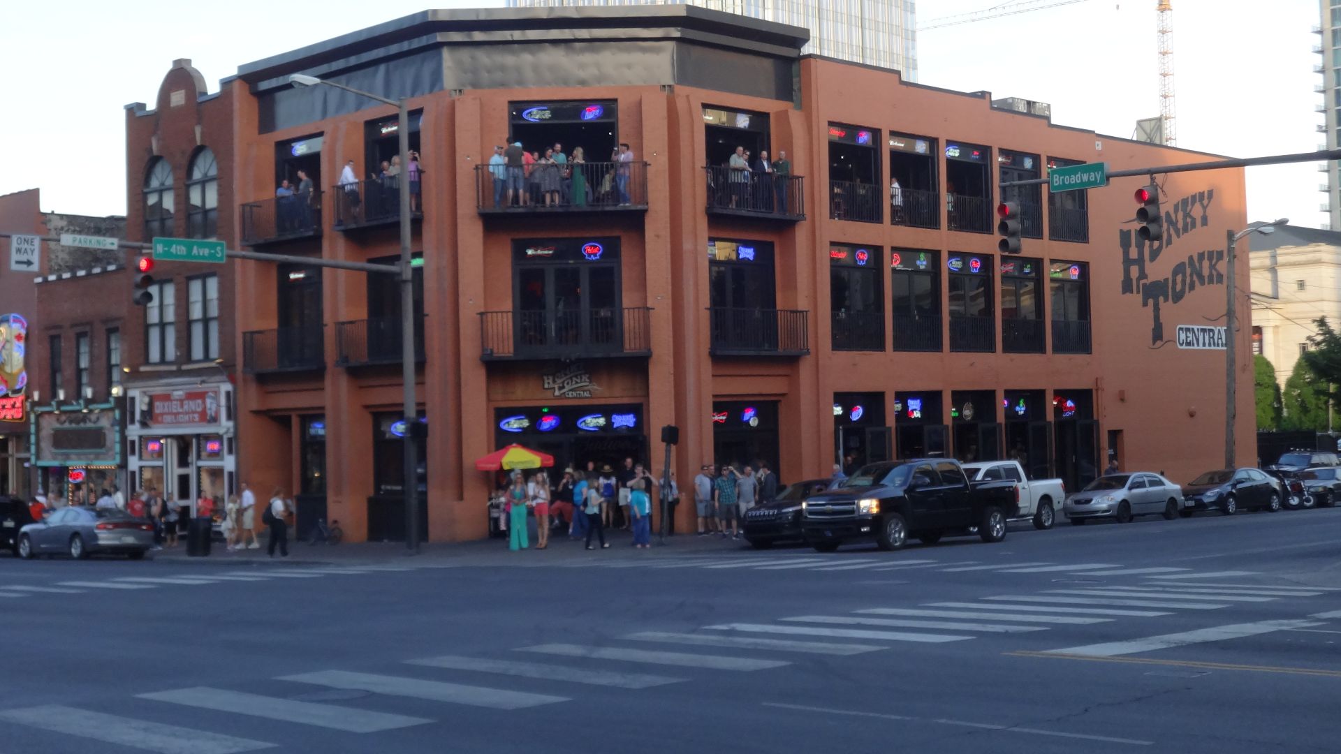File:Honky Tonk Central (Northwest corner).JPG