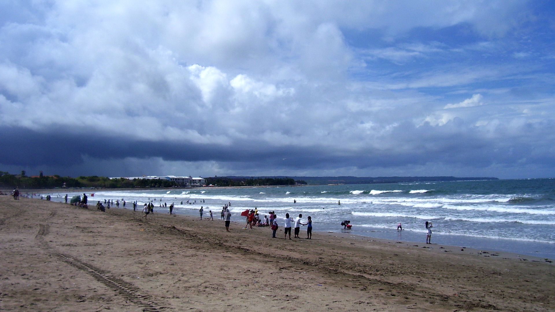 File:Kuta Beach, Bali 01.jpg